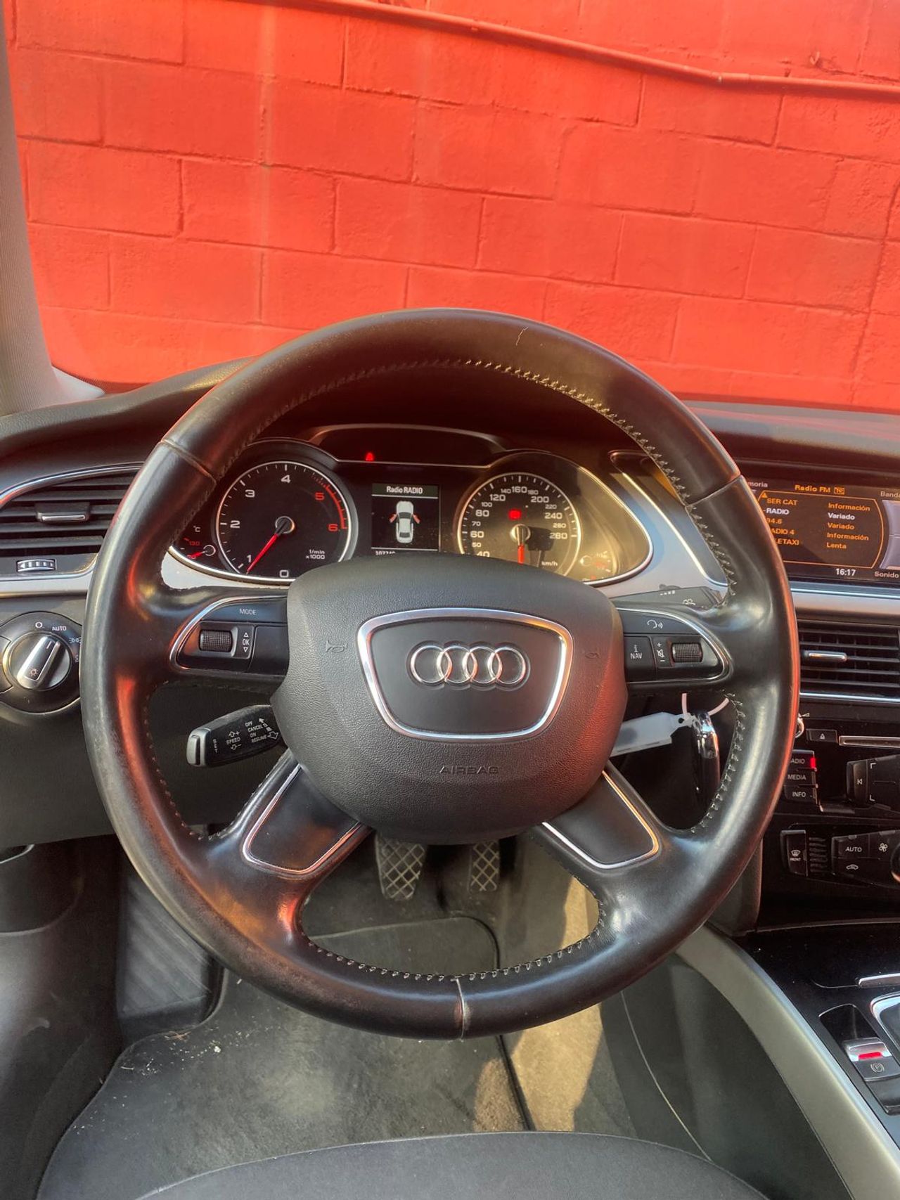 Audi A4 2.0 TDI 143cv - Foto 17