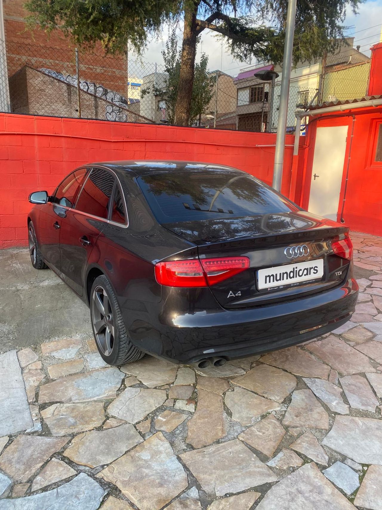 Audi A4 2.0 TDI 143cv - Foto 10