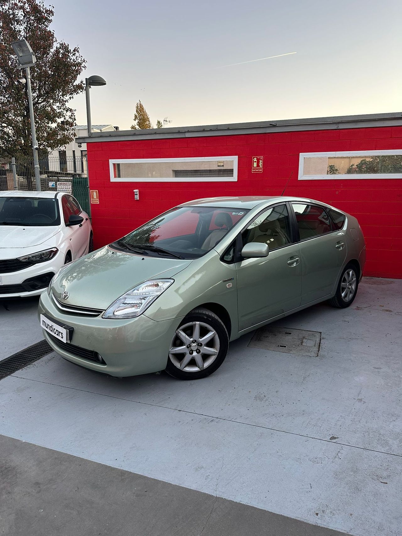 Toyota Prius 1.5 VVT-i HSD - Foto 6