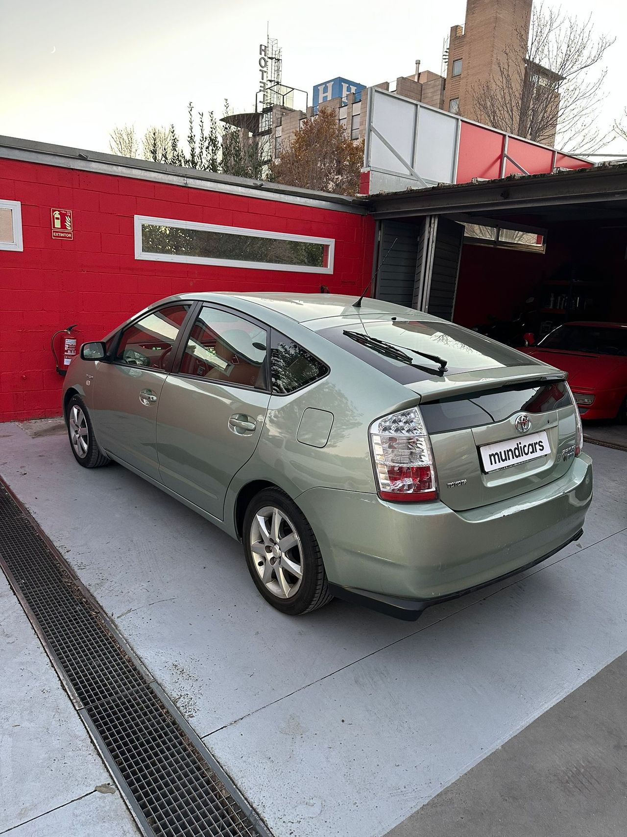 Toyota Prius 1.5 VVT-i HSD - Foto 12