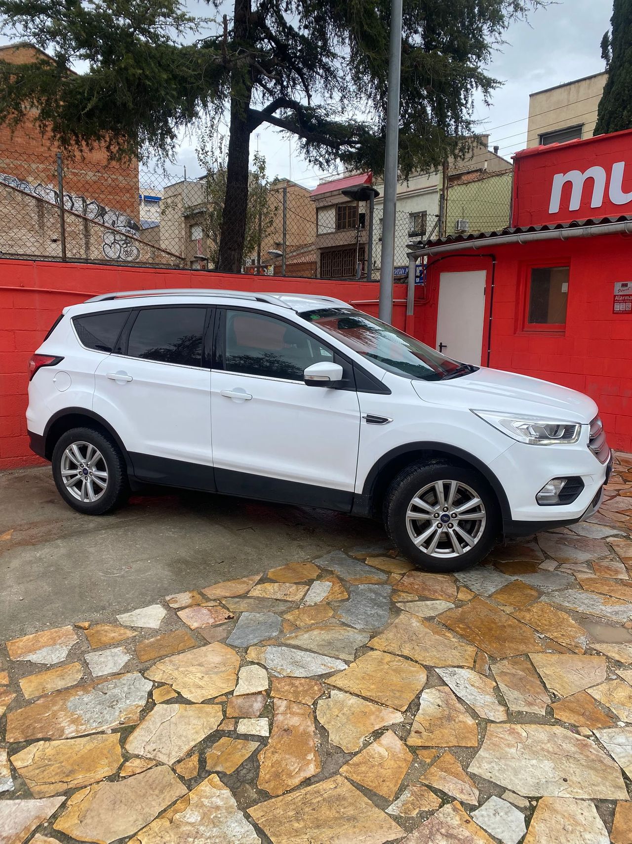 Ford Kuga Trend+ 2.0 TDCi 88kW (120CV) 4x2 - Foto 5