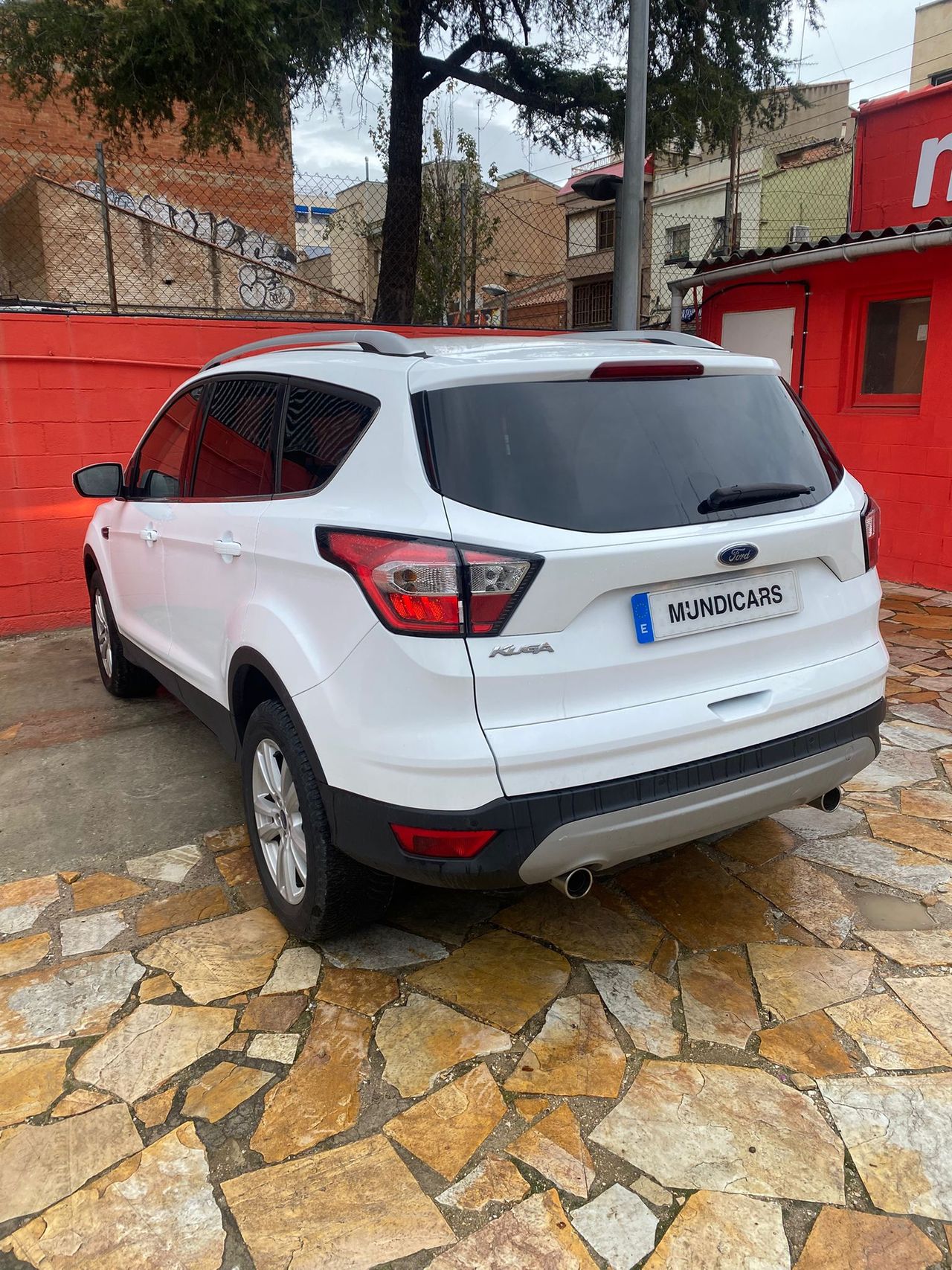 Ford Kuga Trend+ 2.0 TDCi 88kW (120CV) 4x2 - Foto 12