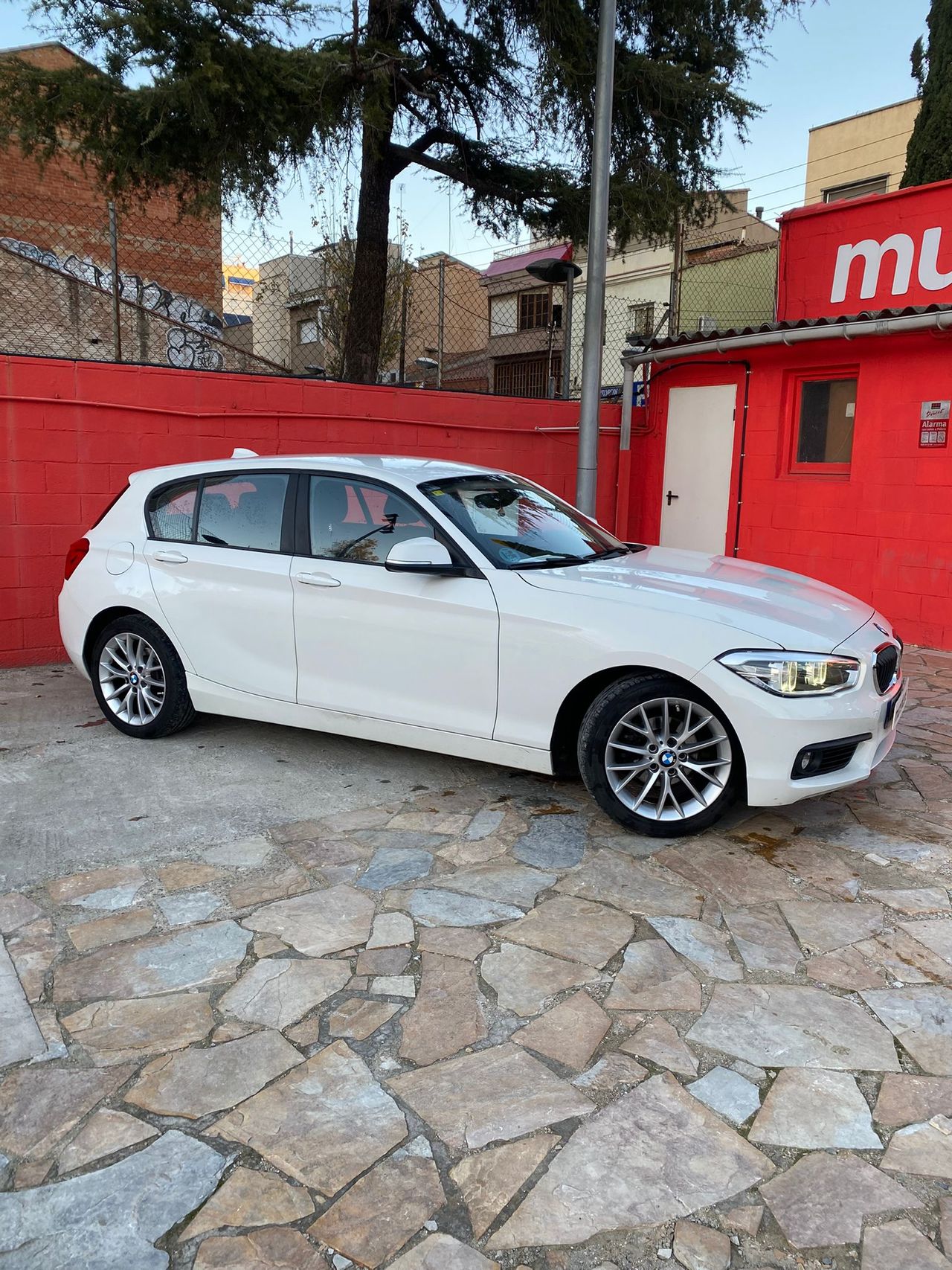 BMW Serie 1 118i - Foto 4