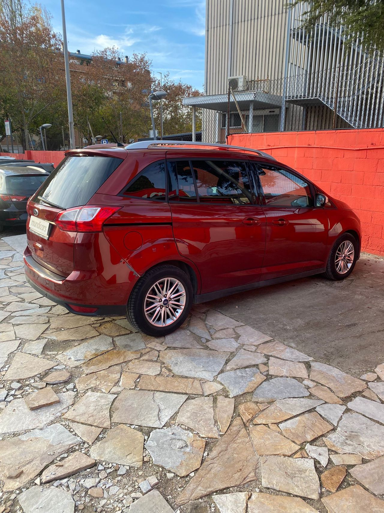 Ford Grand C-MAX 1.5 TDCi 88kW (120CV) Trend+ - Foto 13