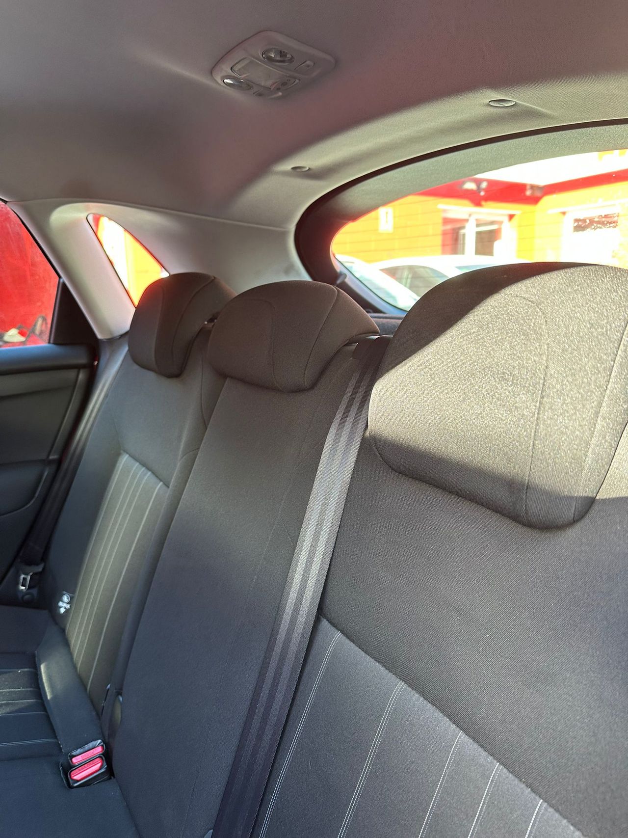 Citroën C4 1.6 HDi 90cv Seduction - Foto 14