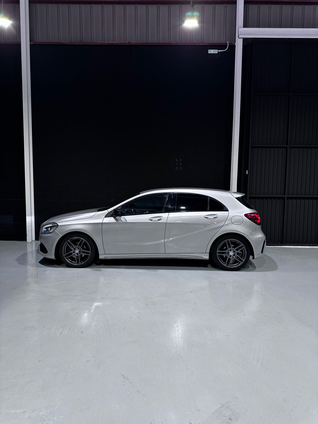 Mercedes Clase A A 180 d AMG Line - Foto 6