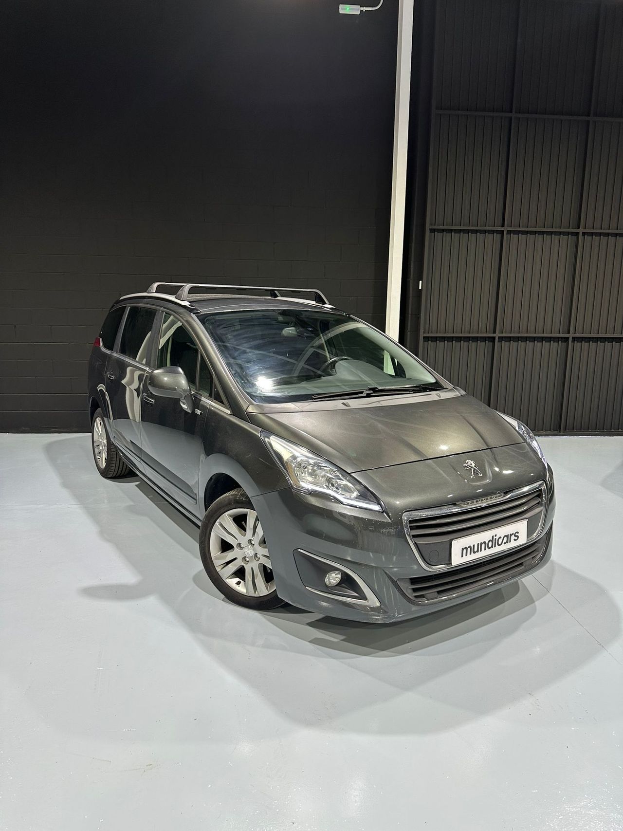 Peugeot 5008 Style 1.6 BlueHDi 120 FAP - Foto 4