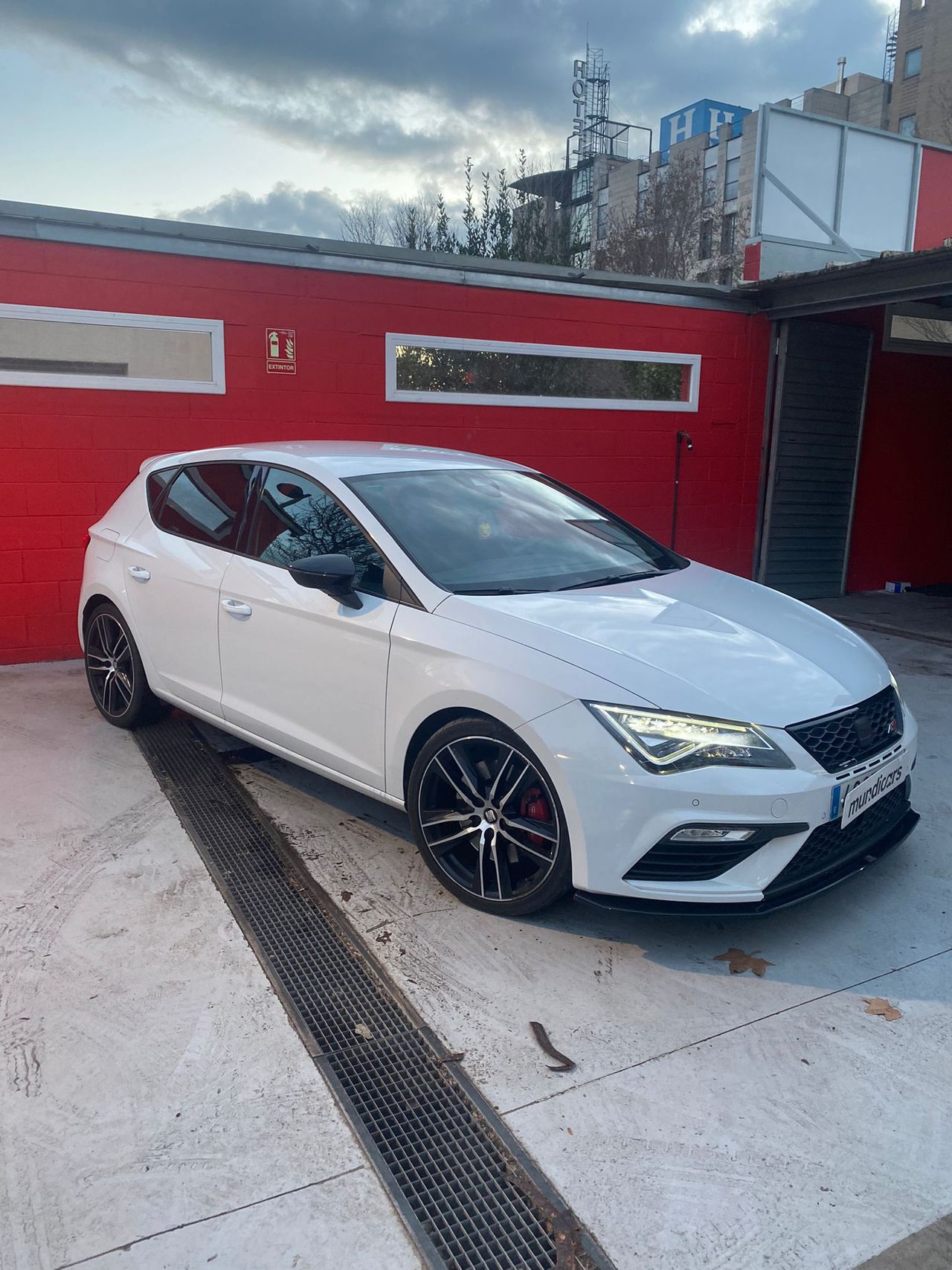 Seat Leon 2.0 TSI 213kW (290CV) DSG-7 St&Sp Cupra - Foto 4