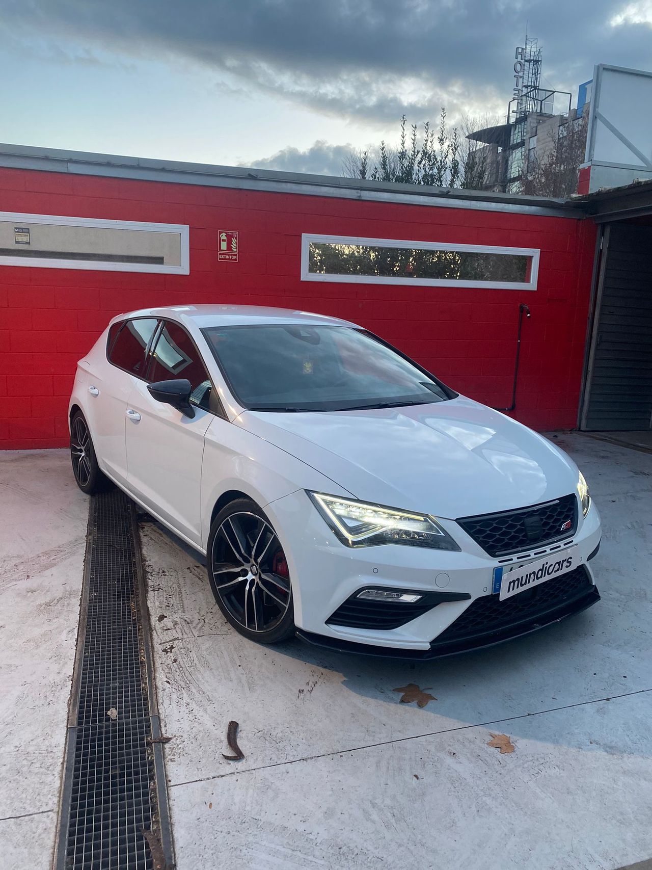 Seat Leon 2.0 TSI 213kW (290CV) DSG-7 St&Sp Cupra - Foto 3