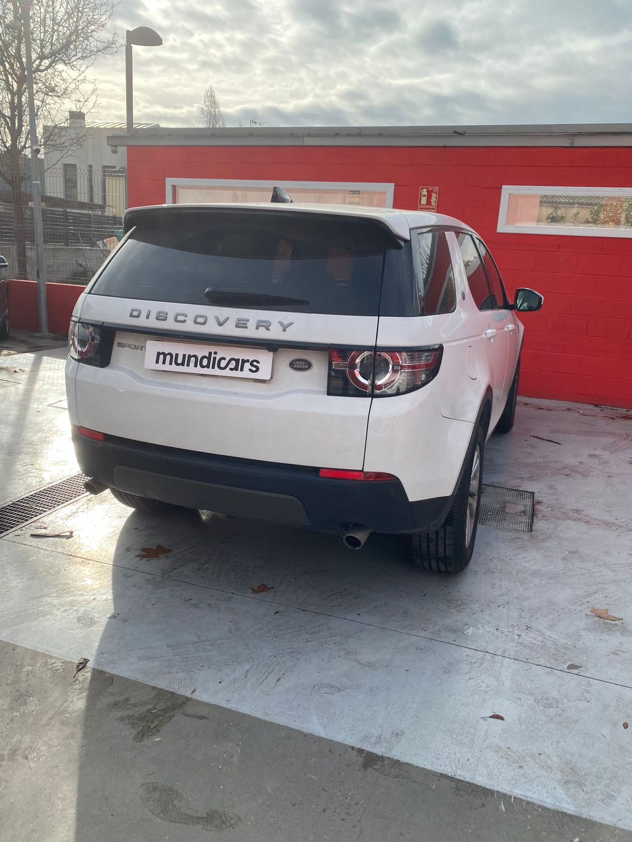 Land-Rover Discovery Sport 2.0L TD4 110kW (150CV) 4x4 HSE - Foto 9