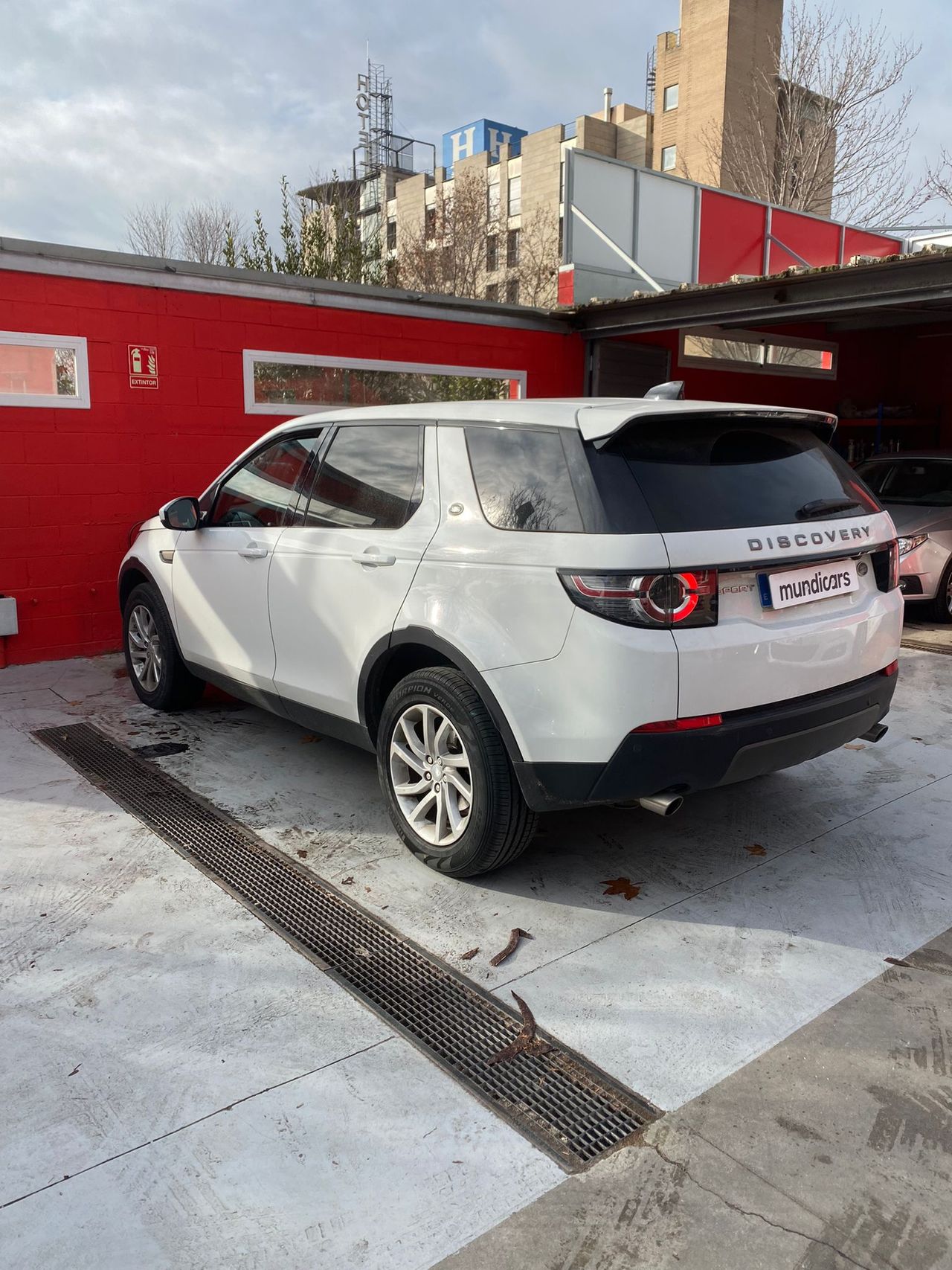 Land-Rover Discovery Sport 2.0L TD4 110kW (150CV) 4x4 HSE - Foto 10