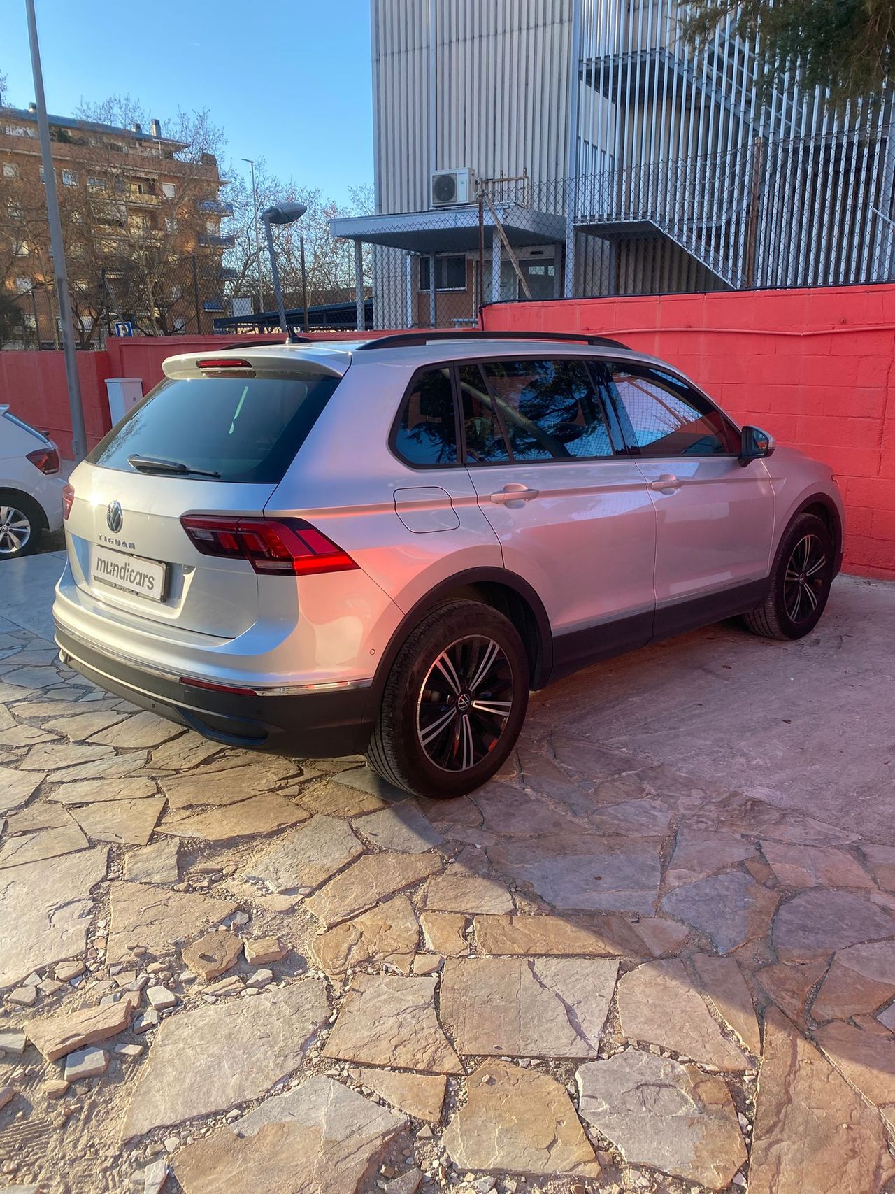 Volkswagen Tiguan Urban Sport 1.5 TSI 110kW (150CV) - Foto 14