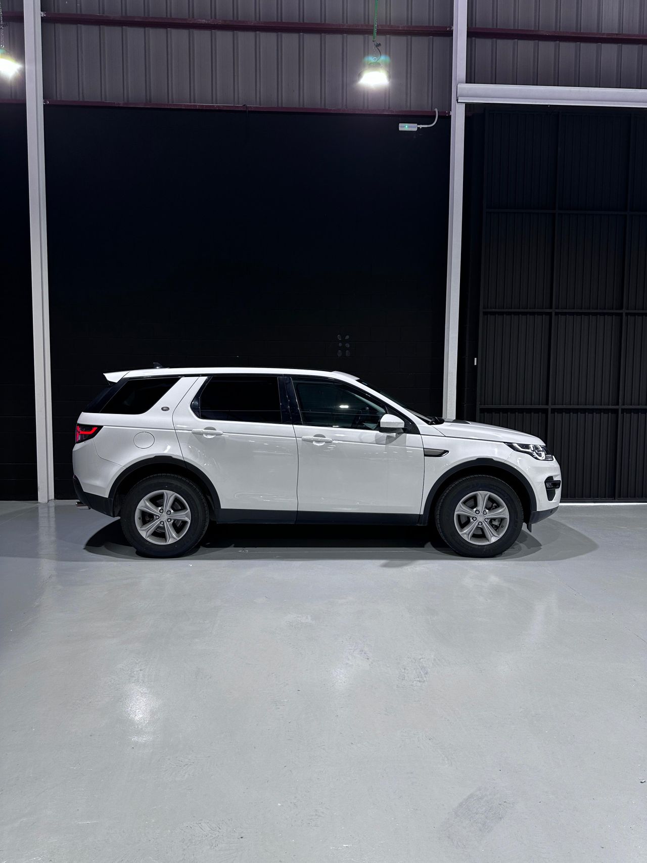 Land-Rover Discovery Sport 2.0L TD4 150CV 4x4 SE - Foto 7