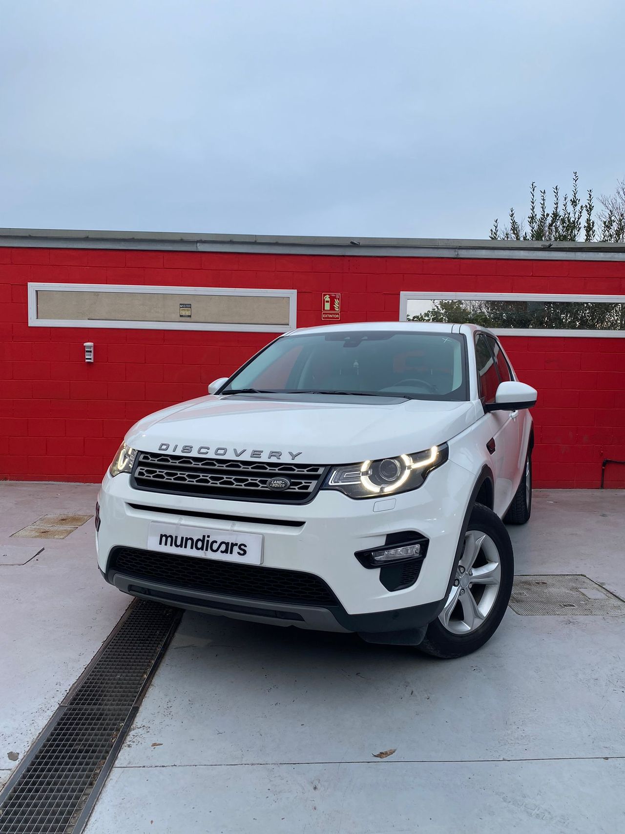 Land-Rover Discovery Sport 2.0L TD4 150CV 4x4 SE - Foto 6