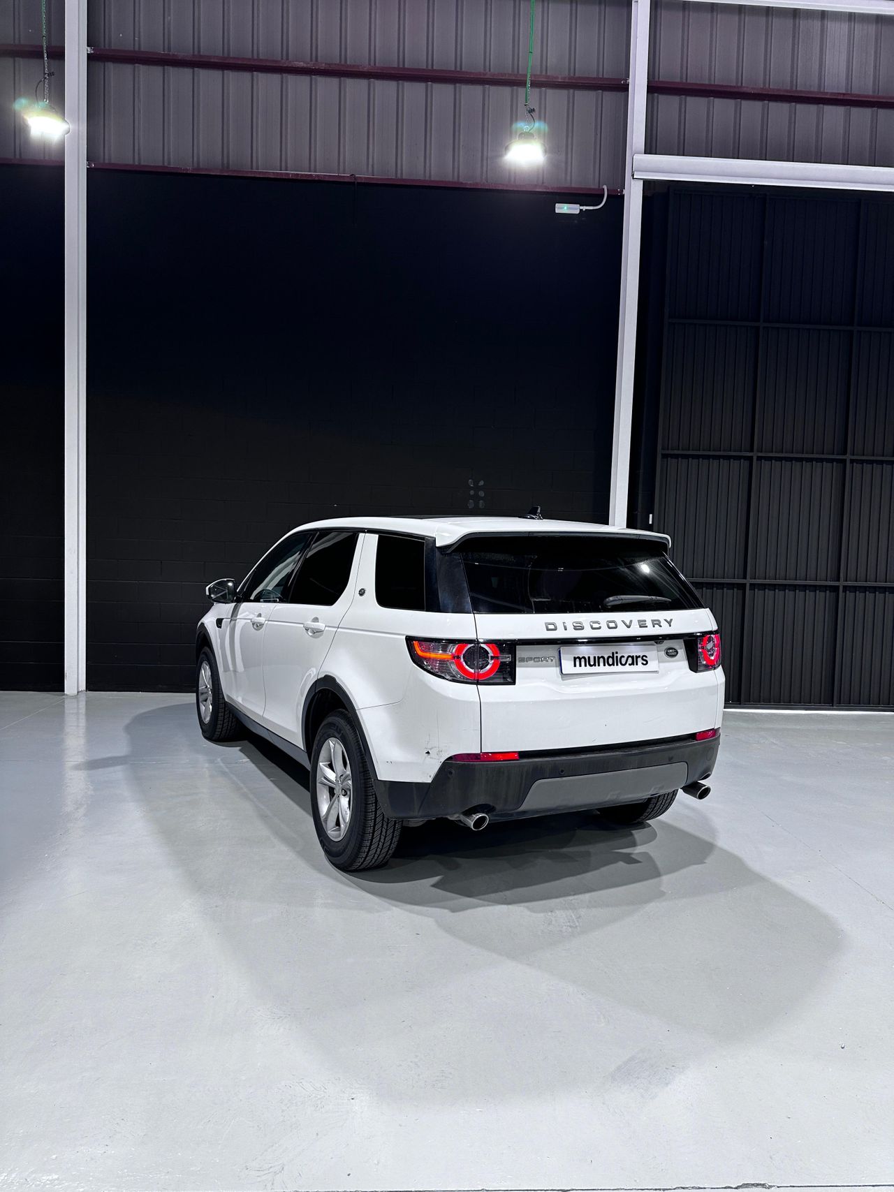 Land-Rover Discovery Sport 2.0L TD4 150CV 4x4 SE - Foto 8
