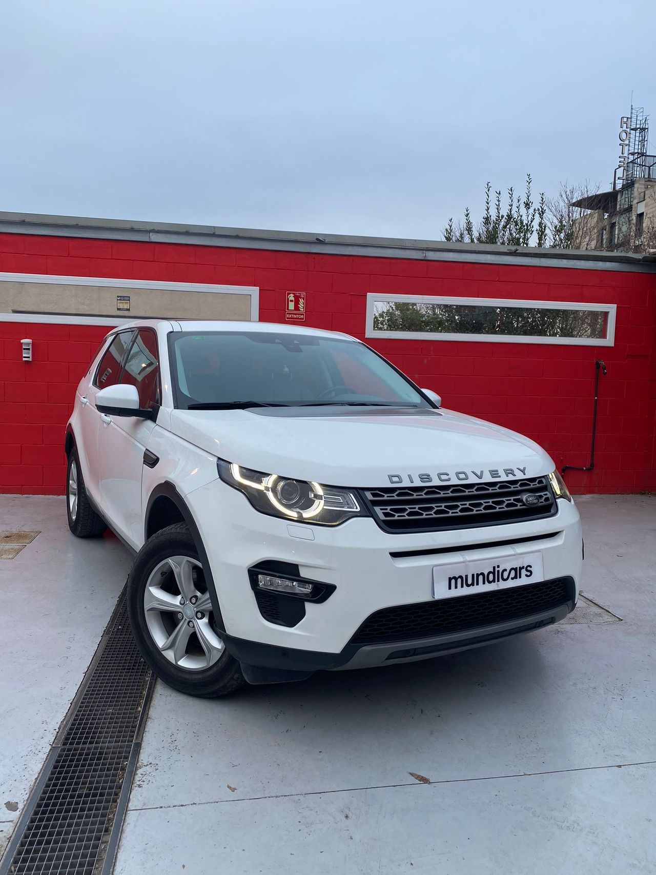 Land-Rover Discovery Sport 2.0L TD4 150CV 4x4 SE - Foto 5