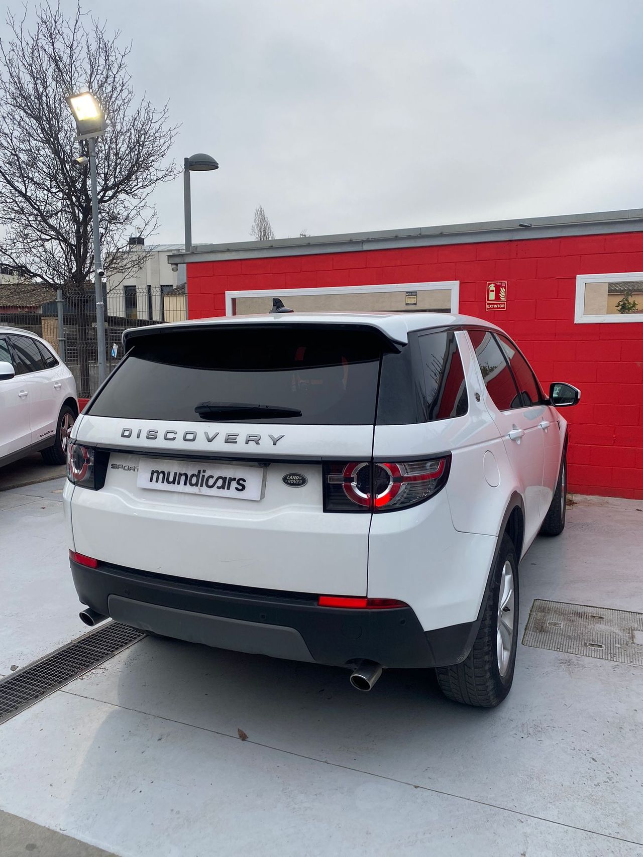 Land-Rover Discovery Sport 2.0L TD4 150CV 4x4 SE - Foto 9