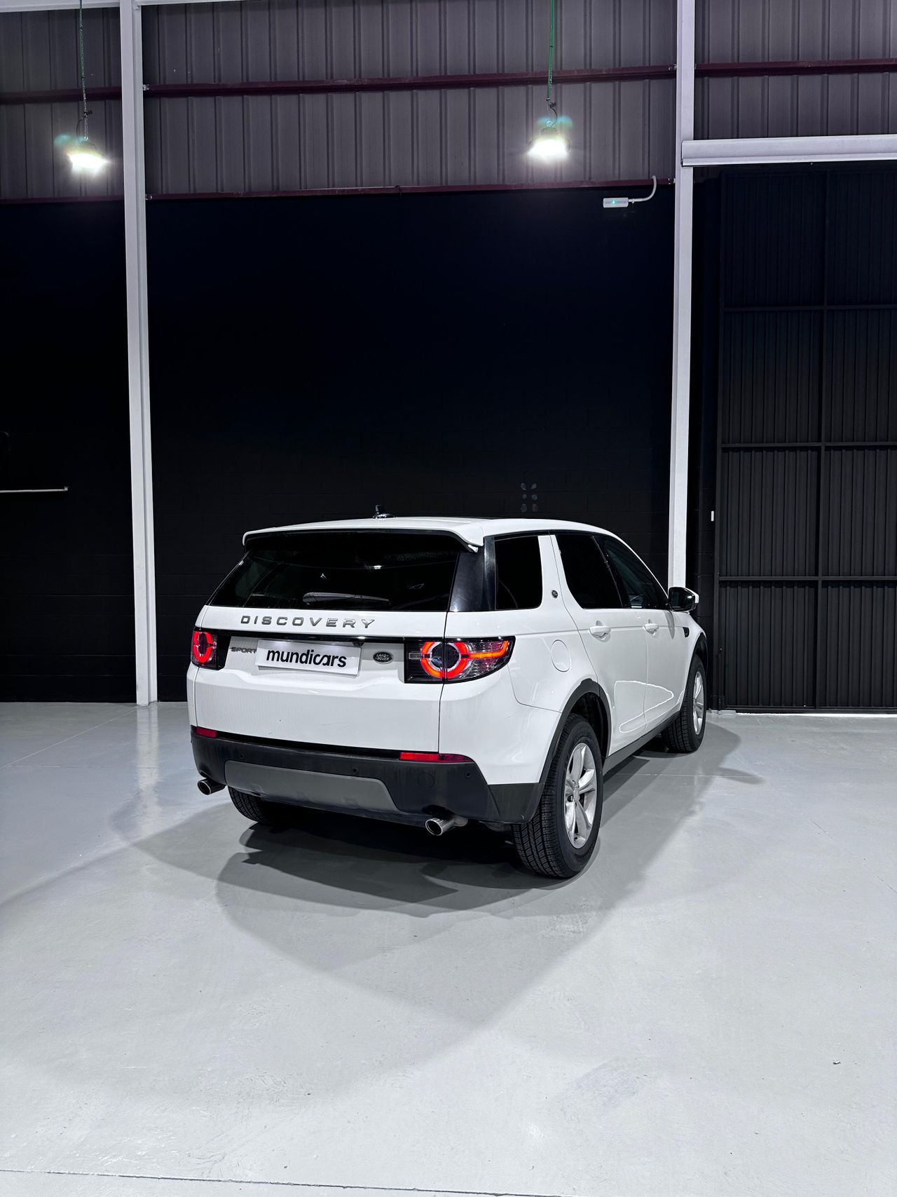 Land-Rover Discovery Sport 2.0L TD4 150CV 4x4 SE - Foto 10