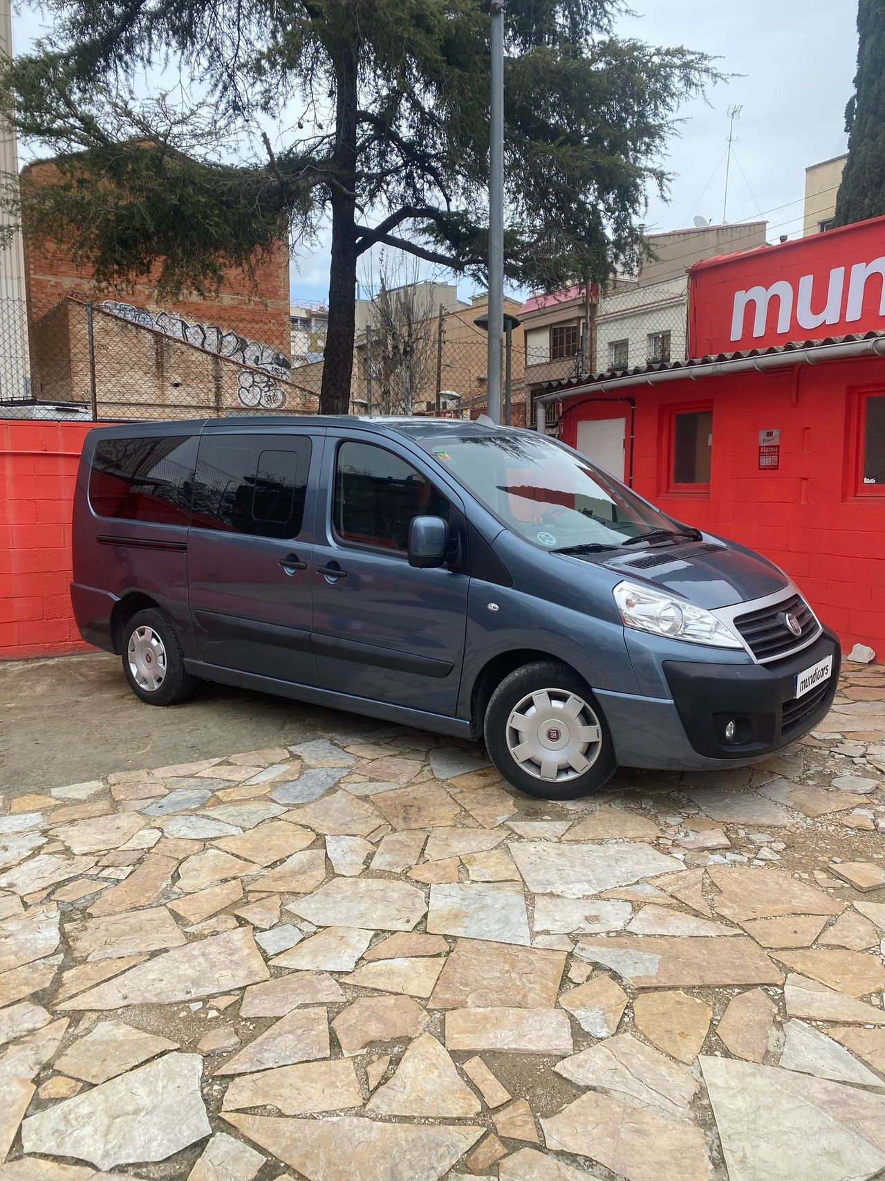 Fiat Scudo 2.0 JTDM Panorama Family L2H1 130 Multijet  - Foto 4
