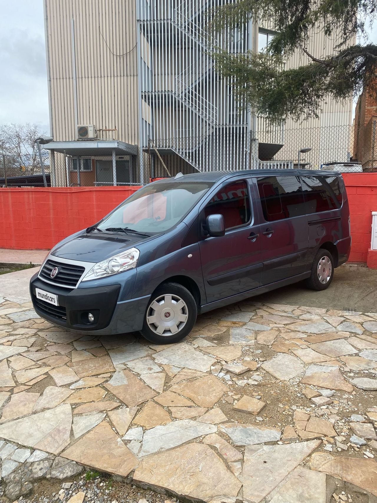 Fiat Scudo 2.0 JTDM Panorama Family L2H1 130 Multijet  - Foto 7