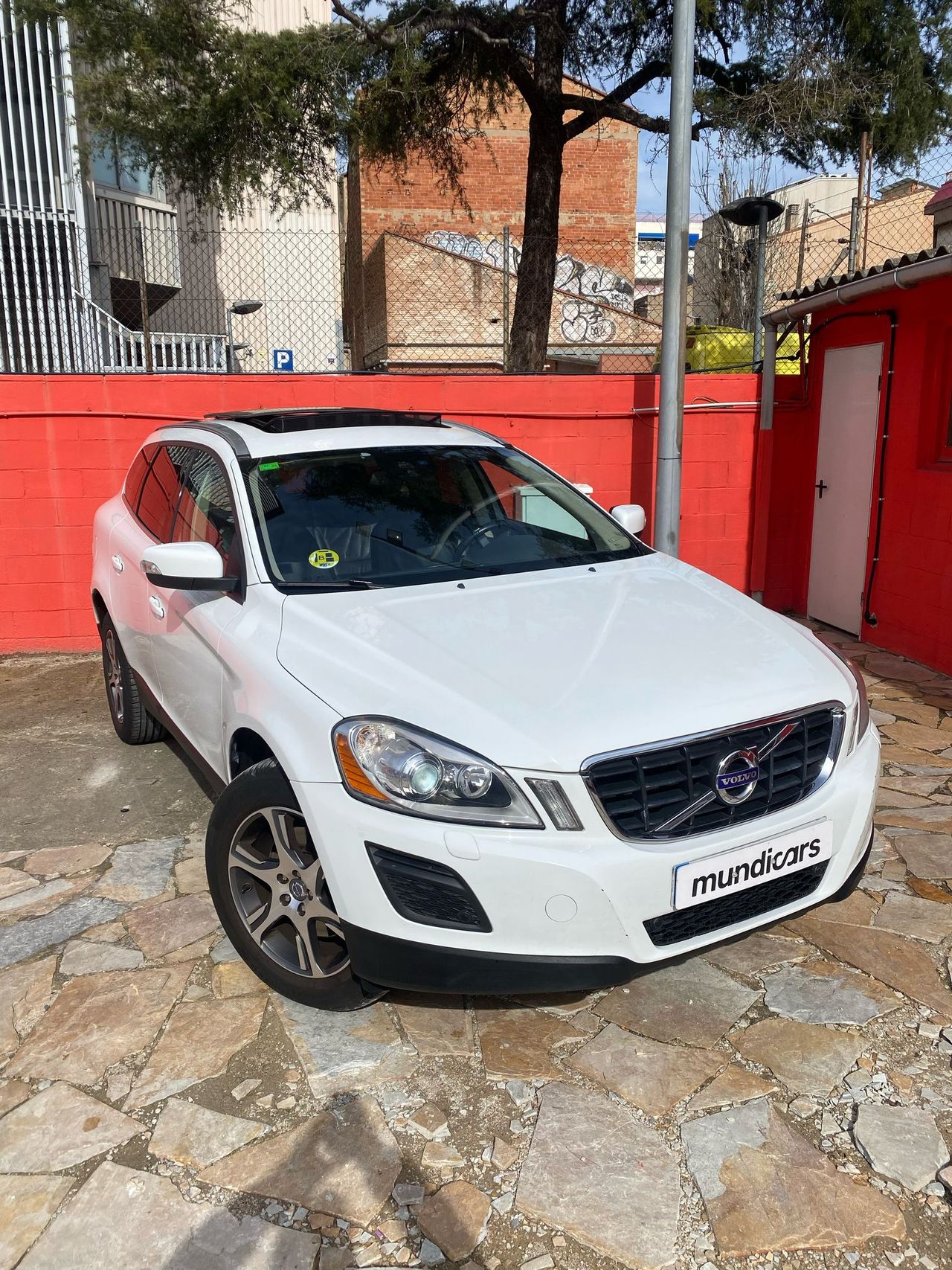 Volvo XC60 2.0 D3 Momentum Auto - Foto 3