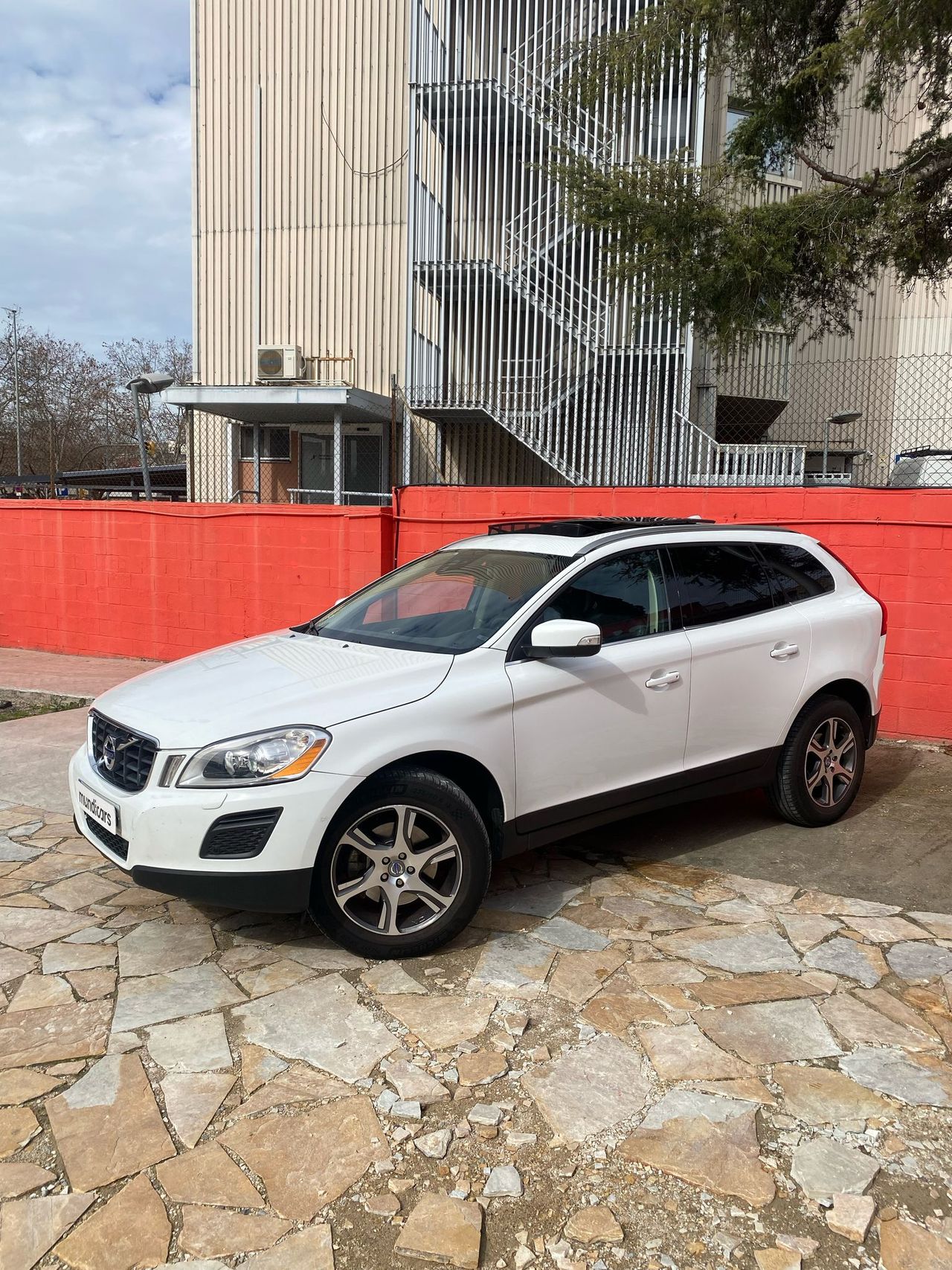 Volvo XC60 2.0 D3 Momentum Auto - Foto 6