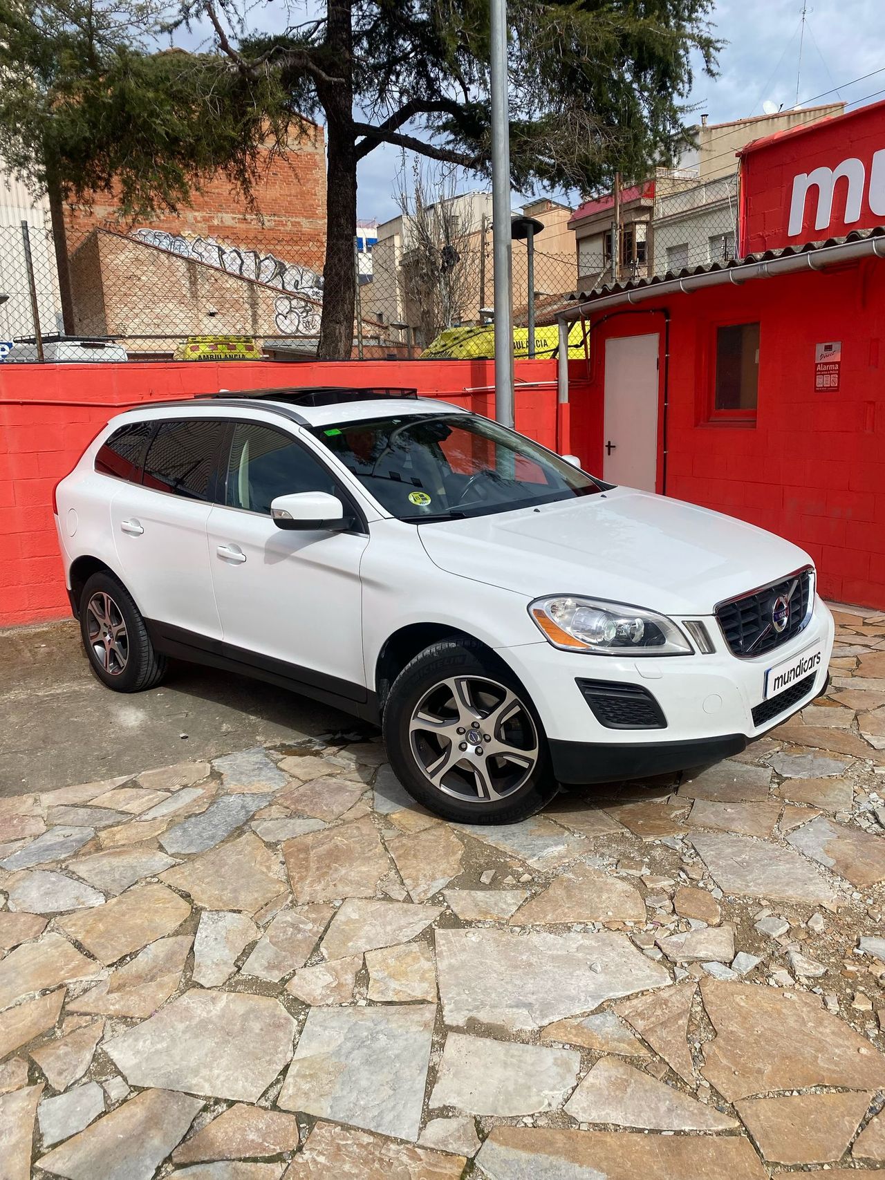 Volvo XC60 2.0 D3 Momentum Auto - Foto 4