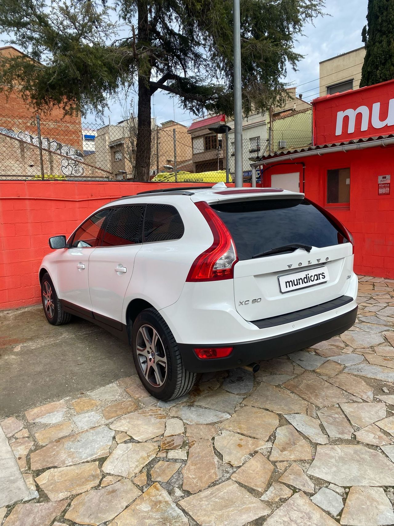 Volvo XC60 2.0 D3 Momentum Auto - Foto 9