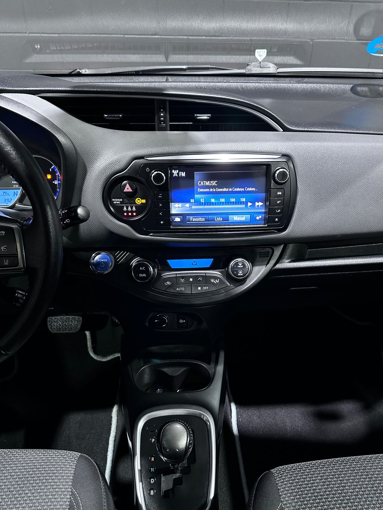 Toyota Yaris 1.5 Hybrid Advance - Foto 18