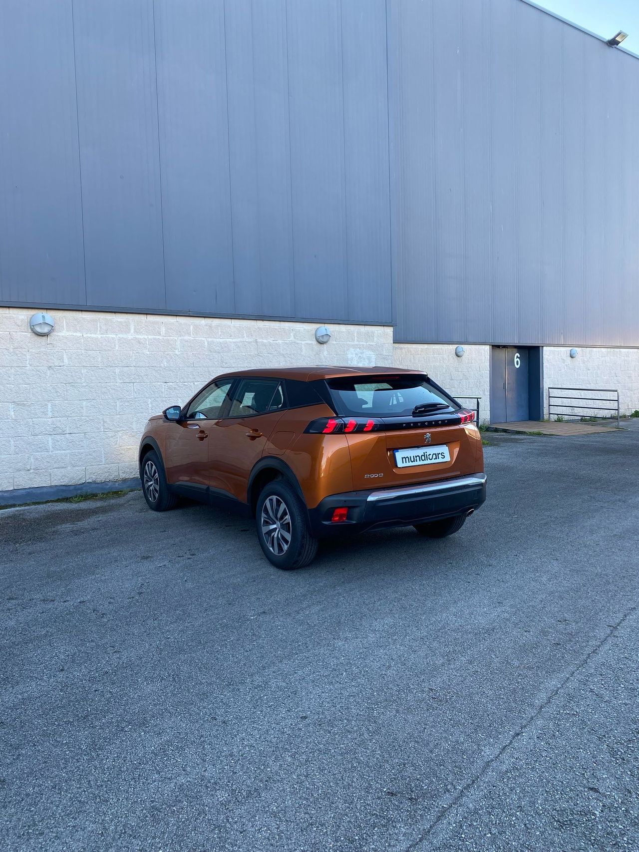 Peugeot 2008 Active Pack BlueHDI 81kW (110CV) - Foto 8