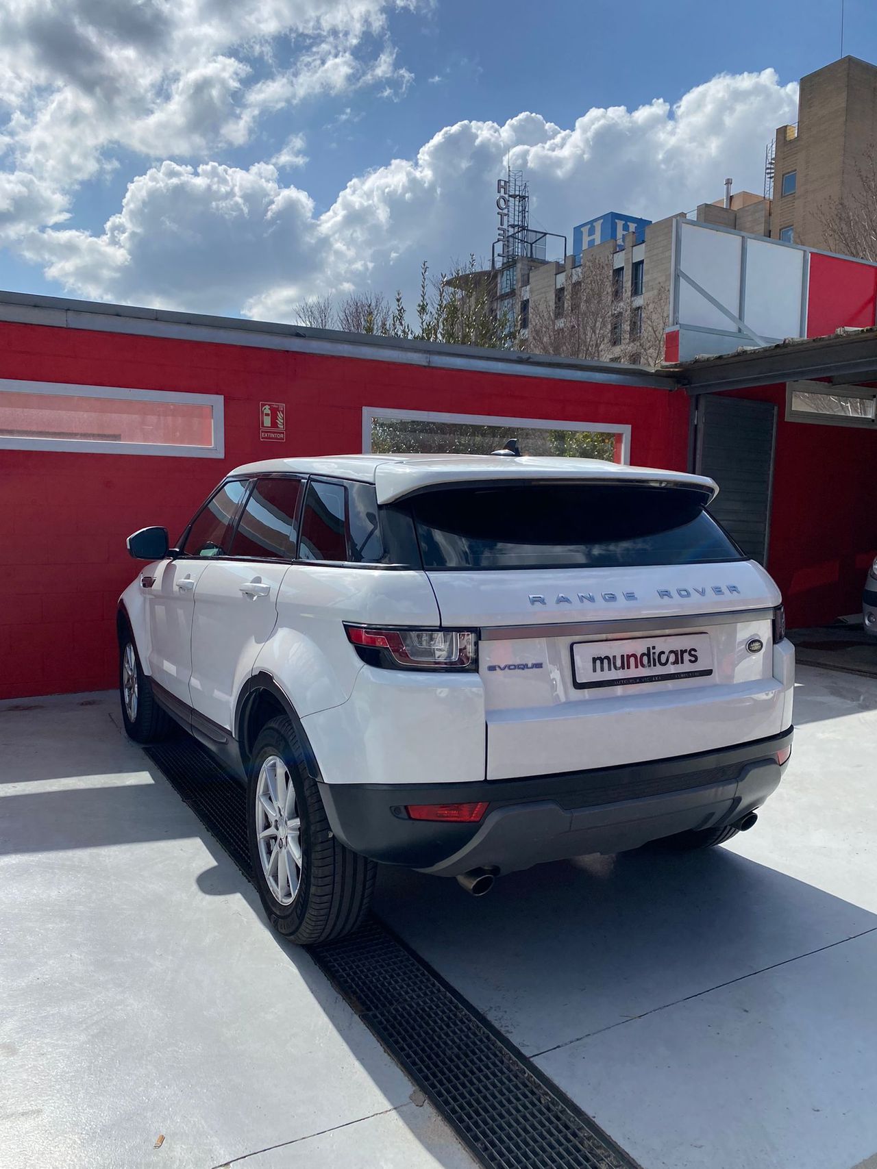 Land-Rover Range Rover Evoque 2.0L eD4 Diesel 150CV 4x2 SE - Foto 15