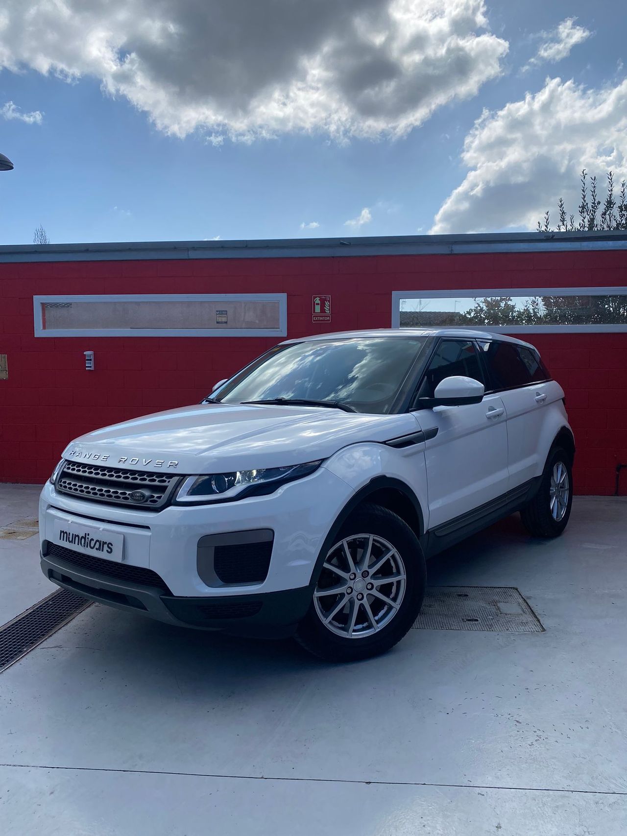 Land-Rover Range Rover Evoque 2.0L eD4 Diesel 150CV 4x2 SE - Foto 8