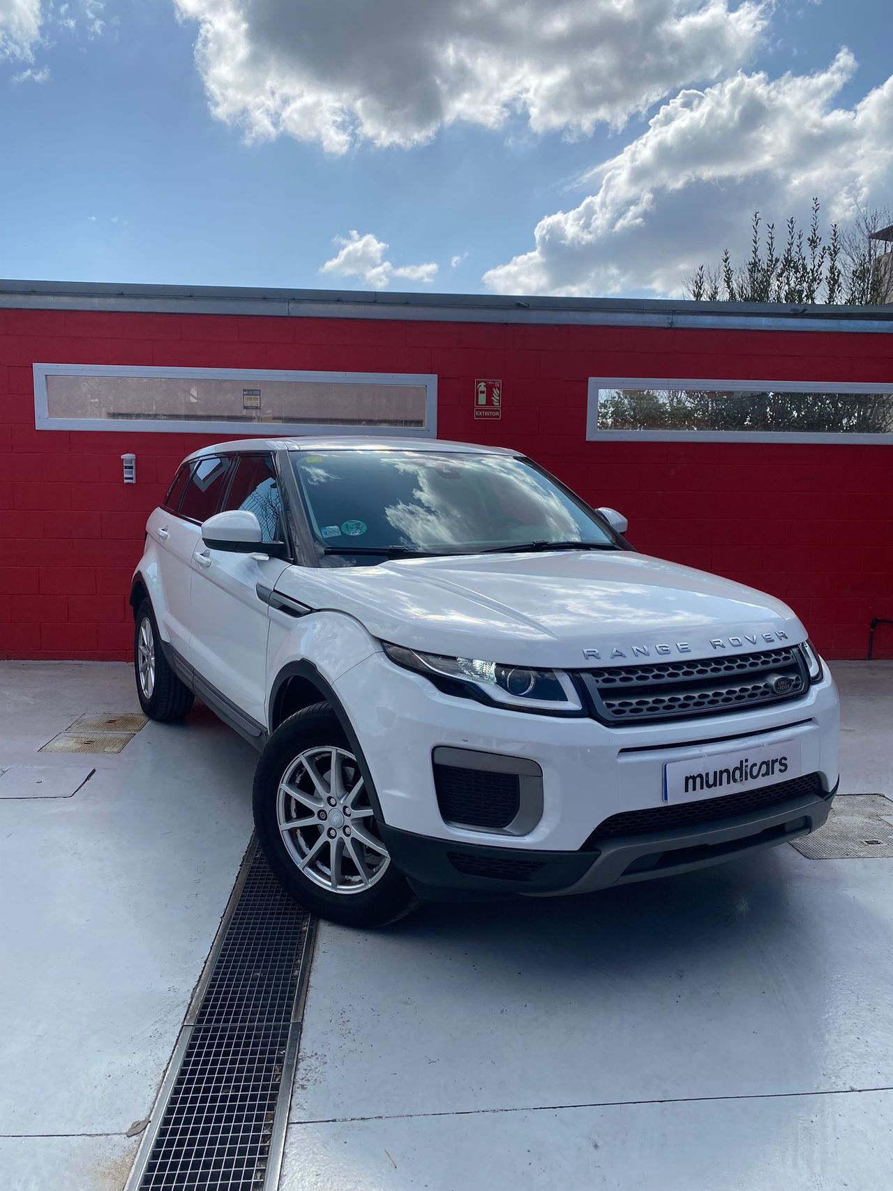 Land-Rover Range Rover Evoque 2.0L eD4 Diesel 150CV 4x2 SE - Foto 5