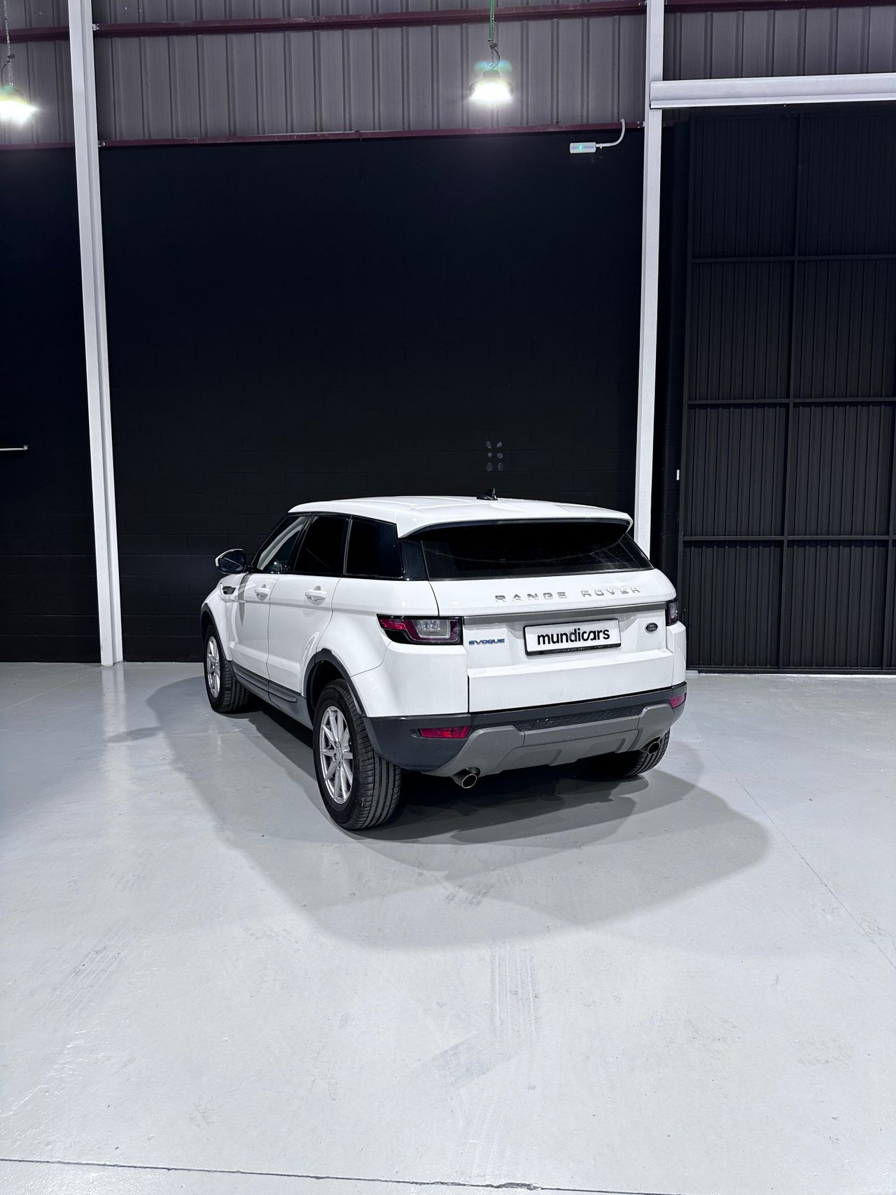 Land-Rover Range Rover Evoque 2.0L eD4 Diesel 150CV 4x2 SE - Foto 10