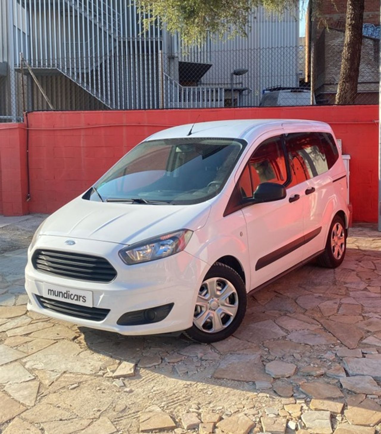 Ford Tourneo Courier 1.0 EcoBoost 74kW (100CV) Trend - Foto 6