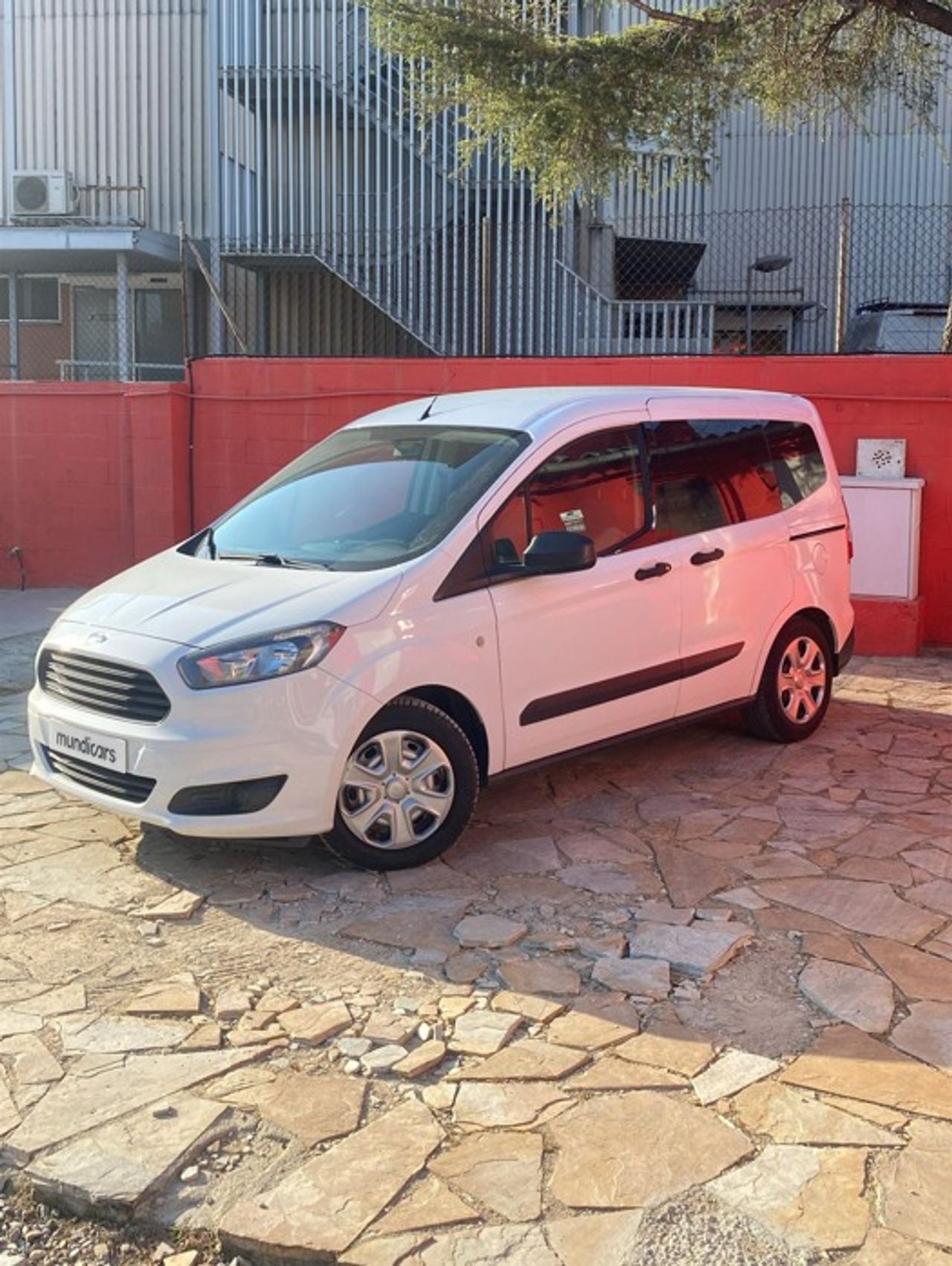 Ford Tourneo Courier 1.0 EcoBoost 74kW (100CV) Trend - Foto 7