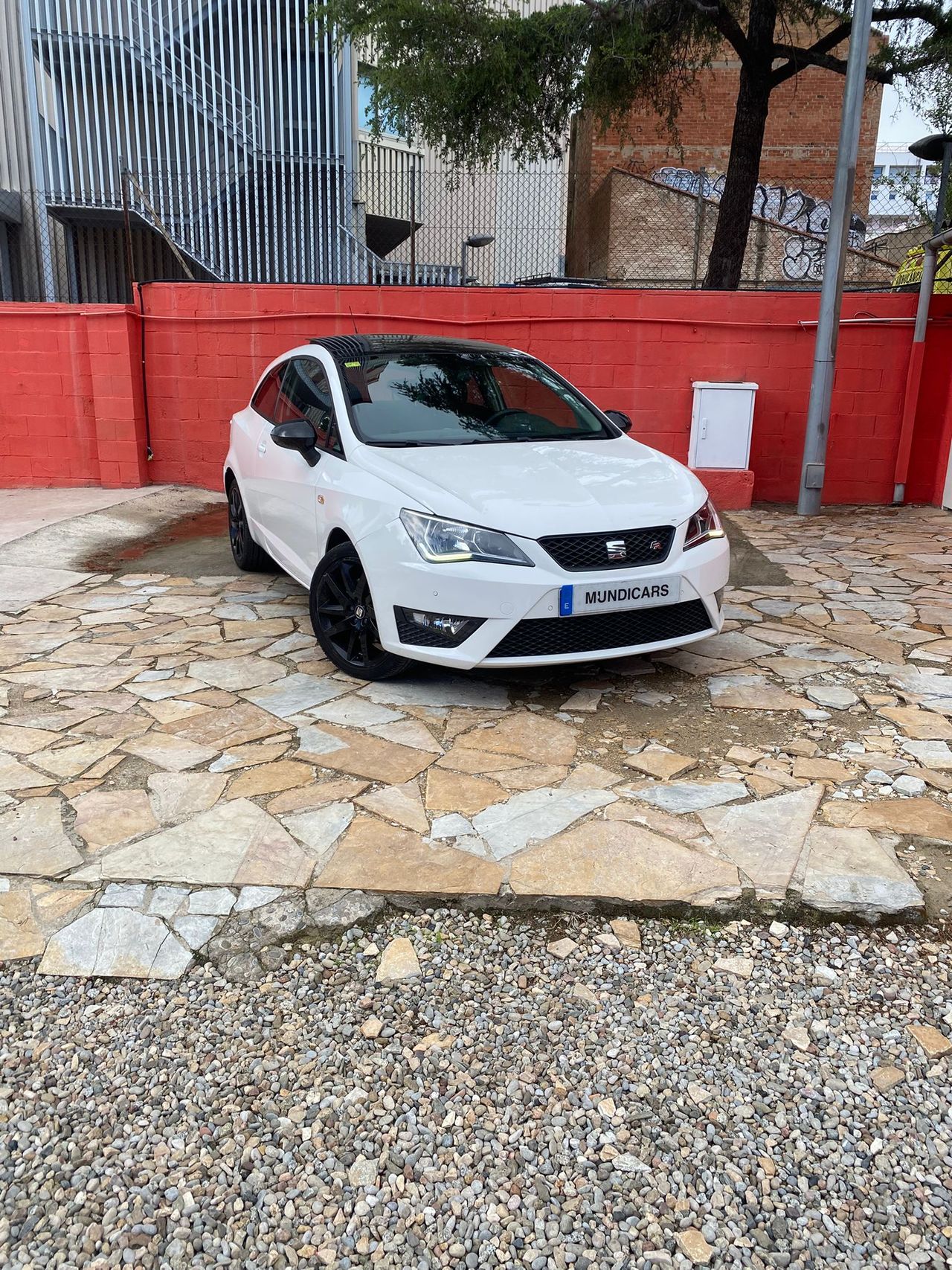 Seat Ibiza SC 1.4 TDI 105cv FR - Foto 3
