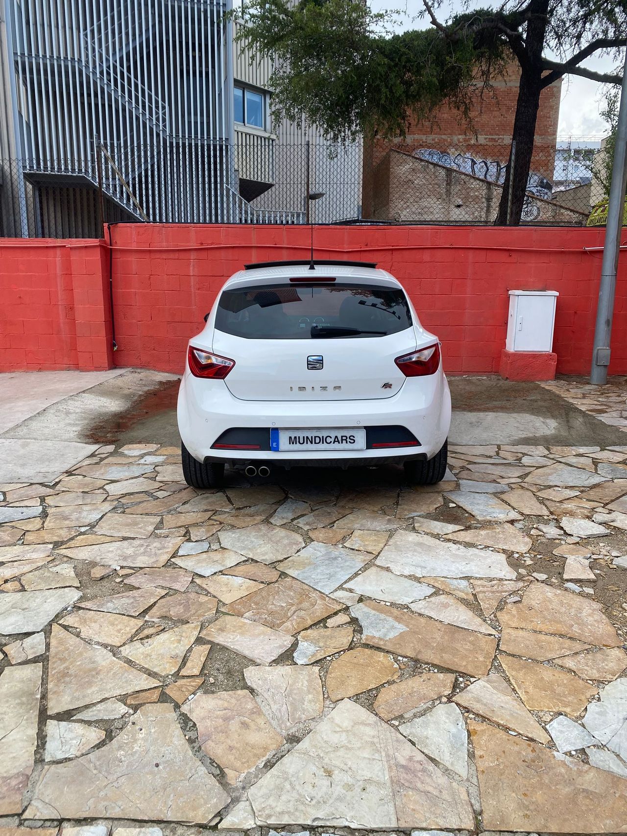 Seat Ibiza SC 1.4 TDI 105cv FR - Foto 10