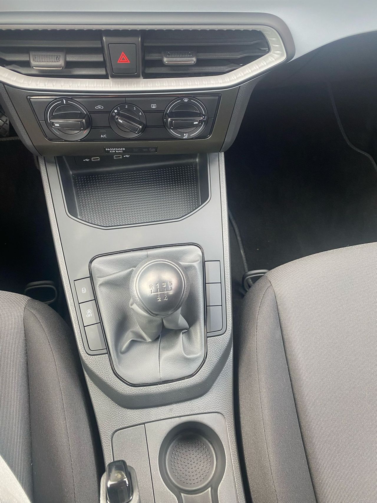 Seat Ibiza 1.0 MPI 59kW (80CV) Reference XM - Foto 16