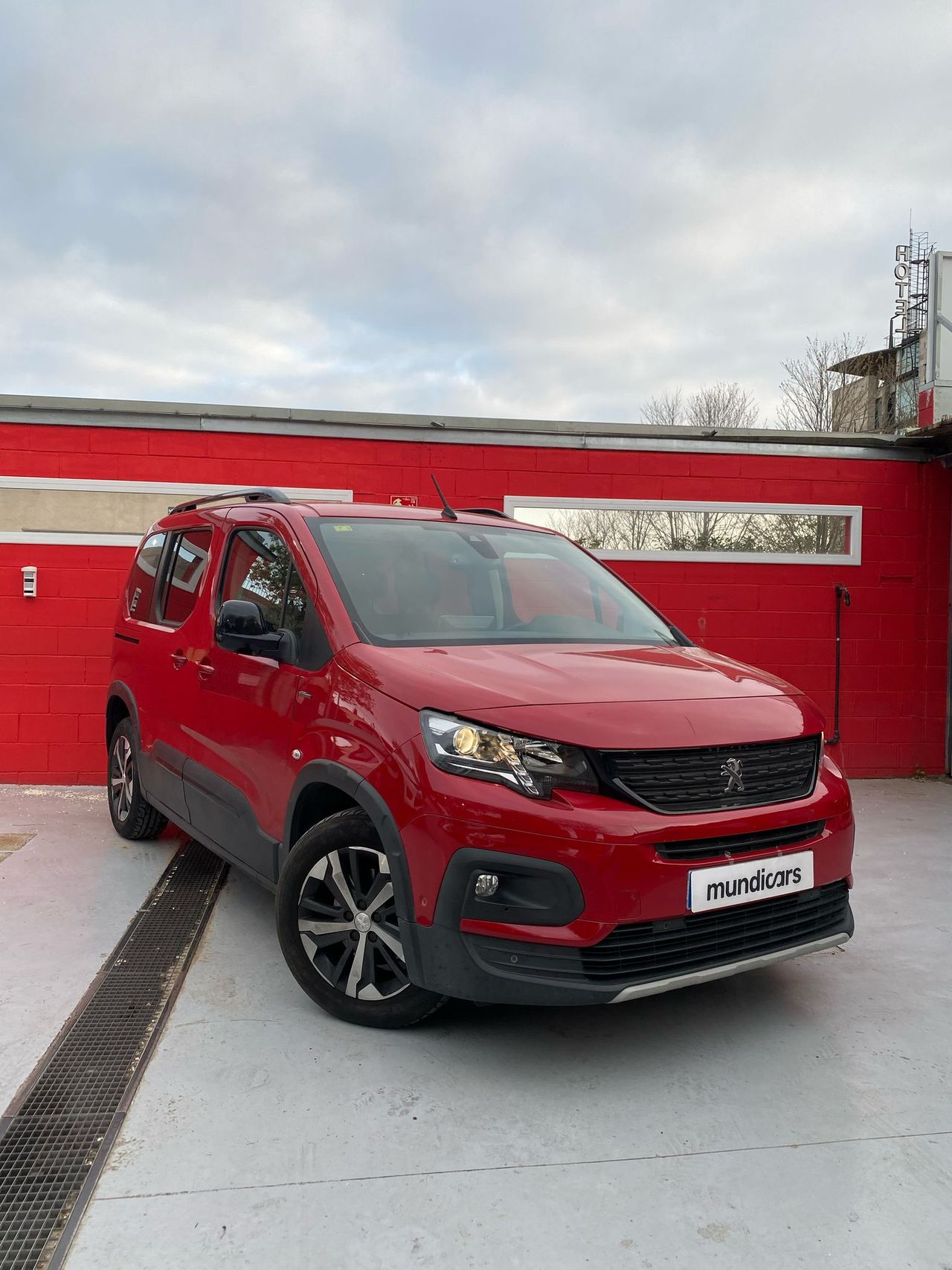 Peugeot Rifter GT Line Standard PureTech 81kW - Foto 3