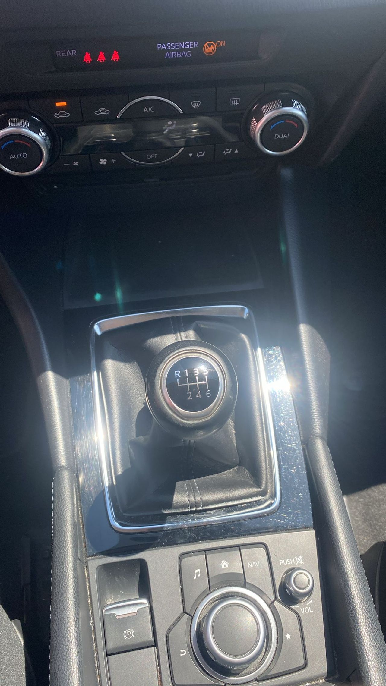 Mazda 3 2.0 SKYACTIV-G 88KW ORIGIN+NAVEGADOR - Foto 7