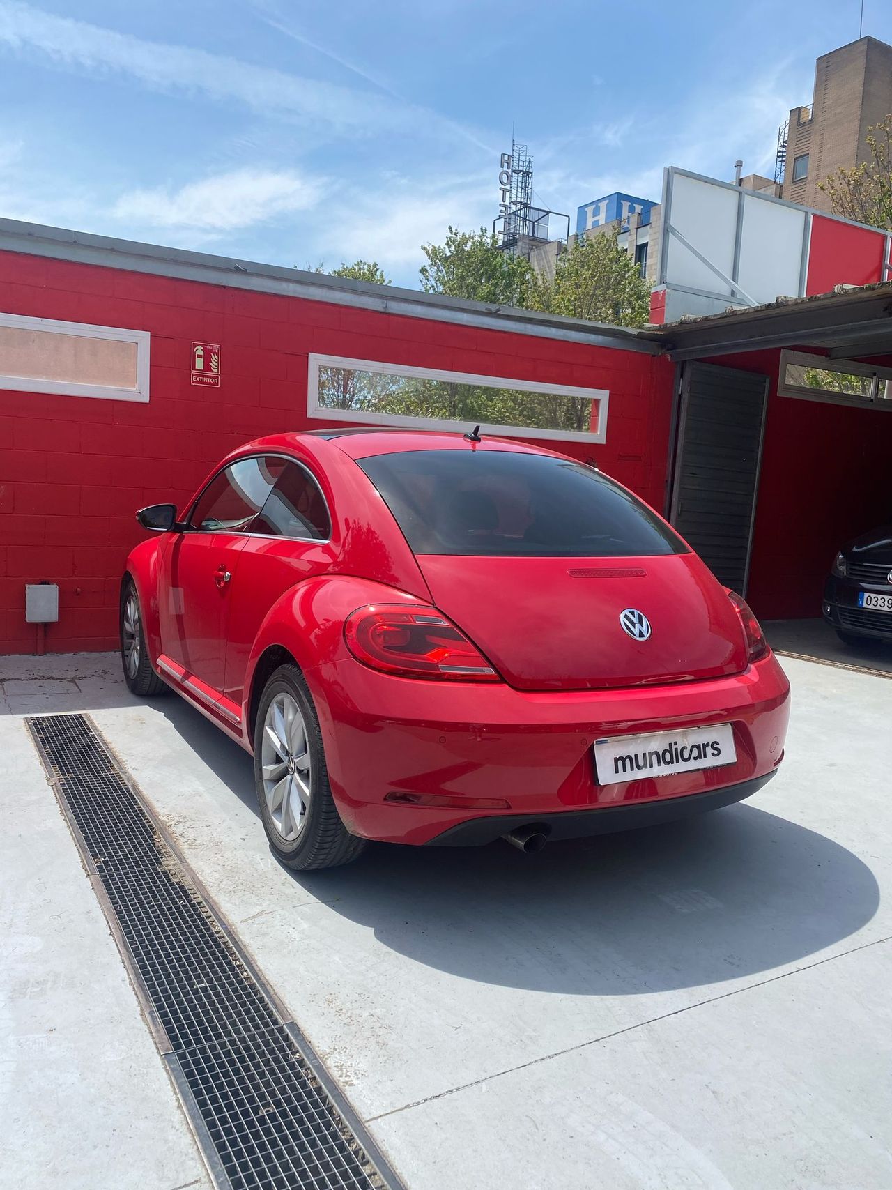 Volkswagen Beetle 1.6 TDI 105cv Design - Foto 9