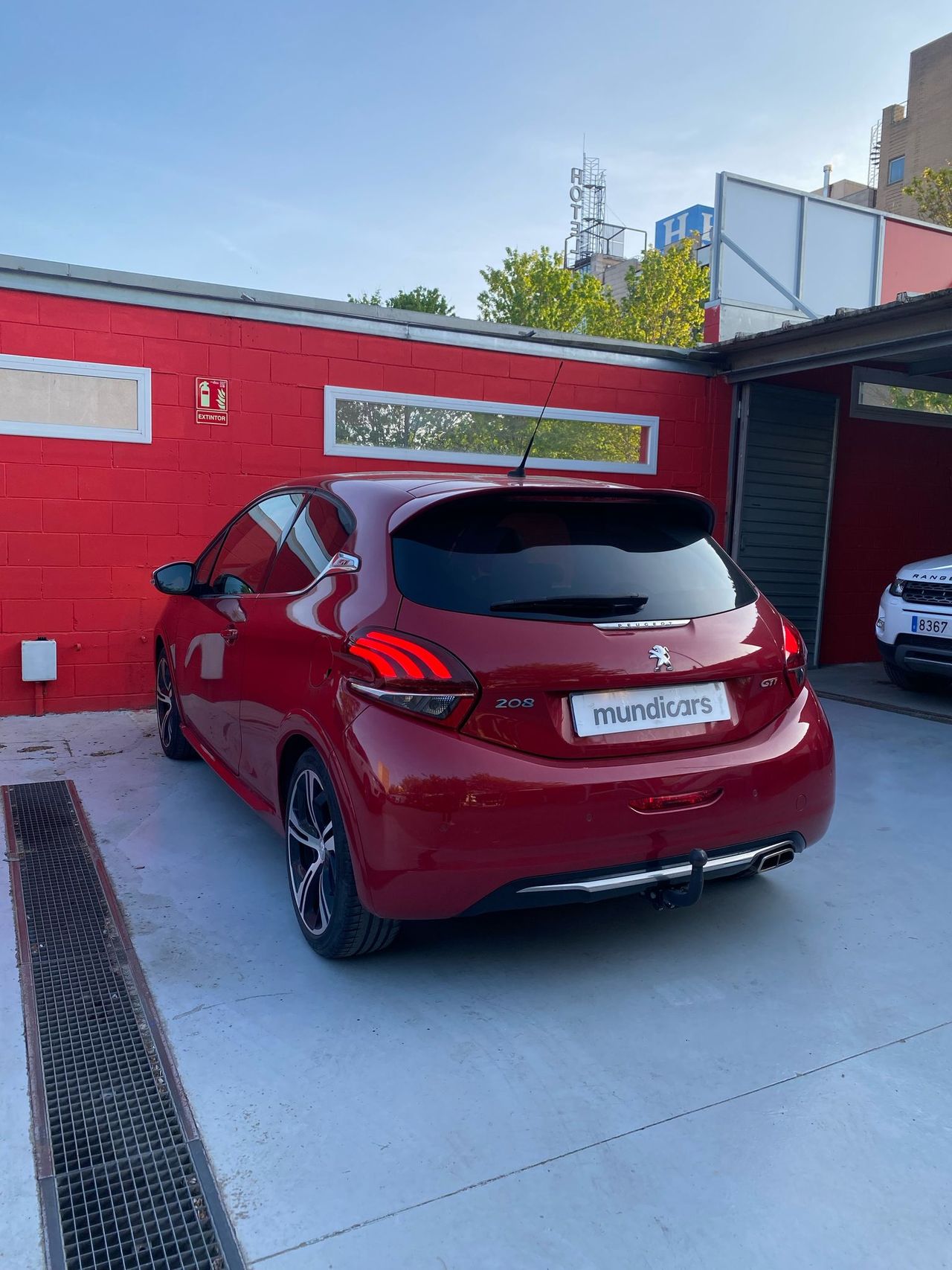 Peugeot 208 GTi by PEUGEOT SPORT - Foto 13