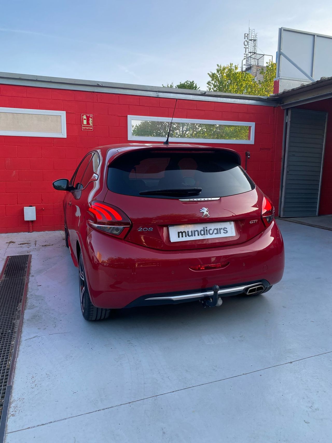 Peugeot 208 GTi by PEUGEOT SPORT - Foto 9