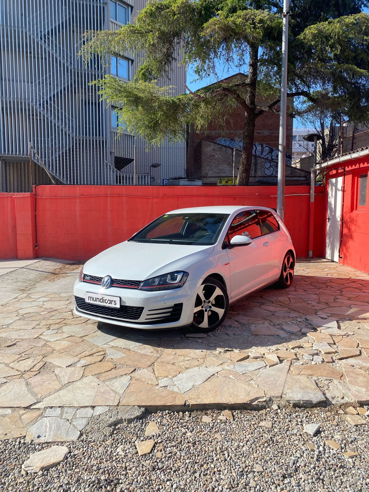 Volkswagen Golf GTI 2.0 TSI 220CV BMT - Foto 5