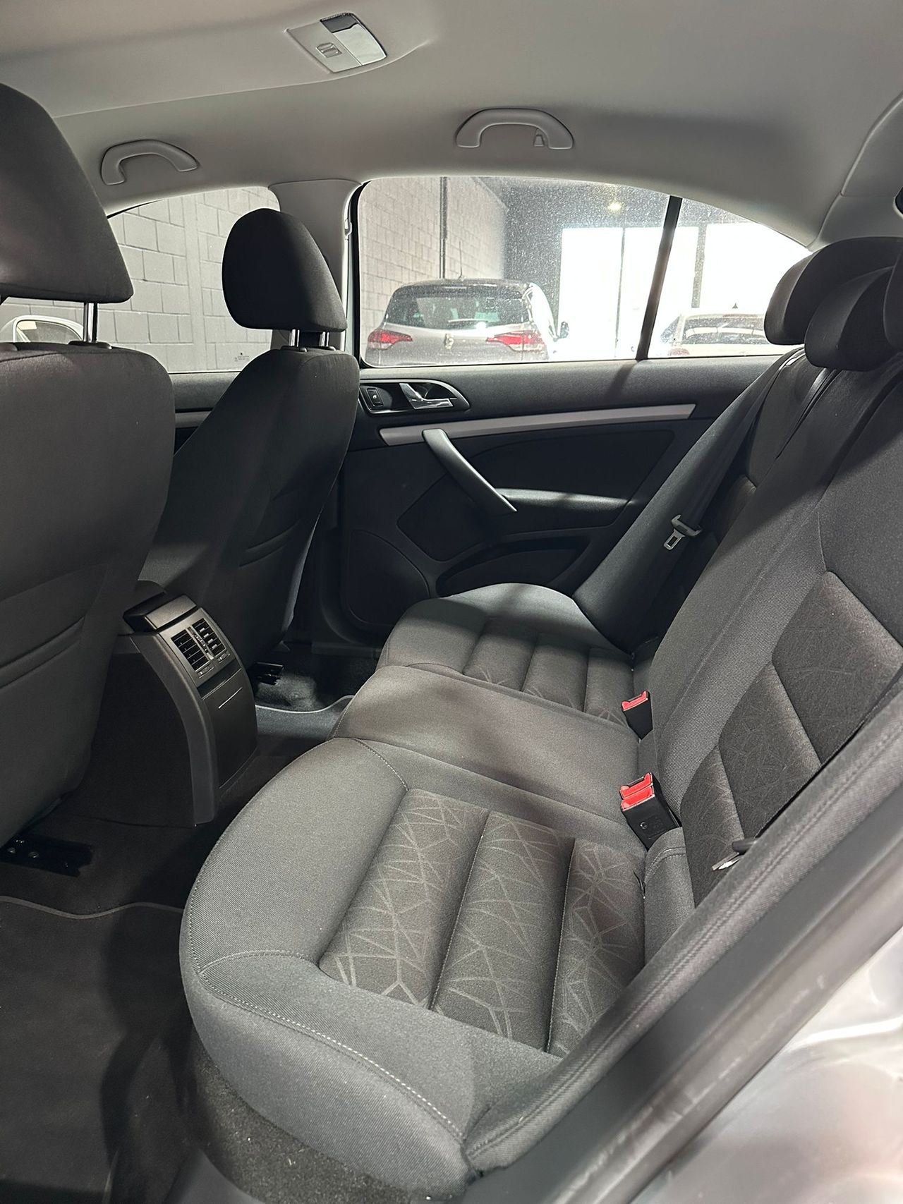 Skoda Octavia 1.6 TDI CR 105cv Ambition - Foto 17