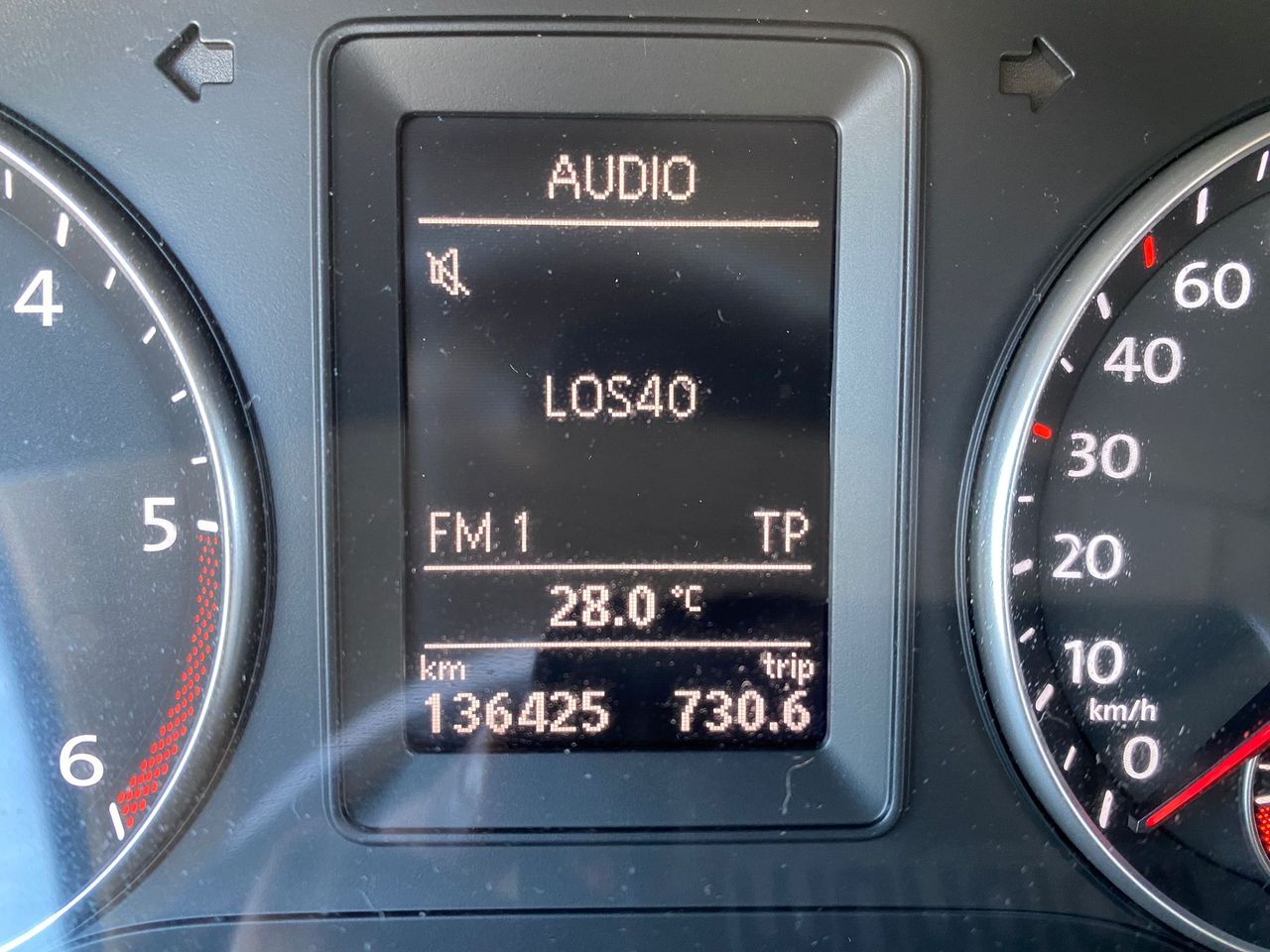 Volkswagen Caddy Comfortline 2.0 TDI 140cv 7pl - Foto 17