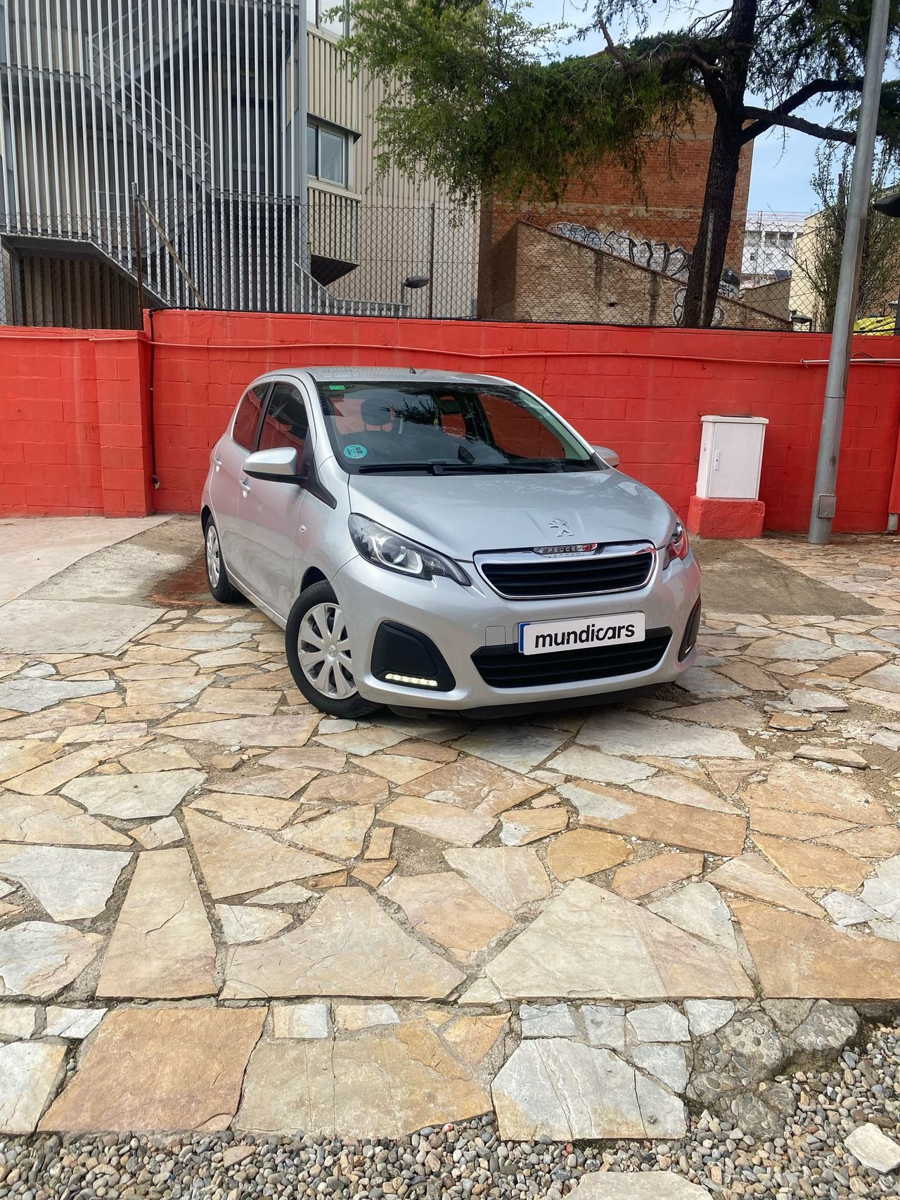 Peugeot 108 1.0 VTi 68 ETG5 - Foto 4