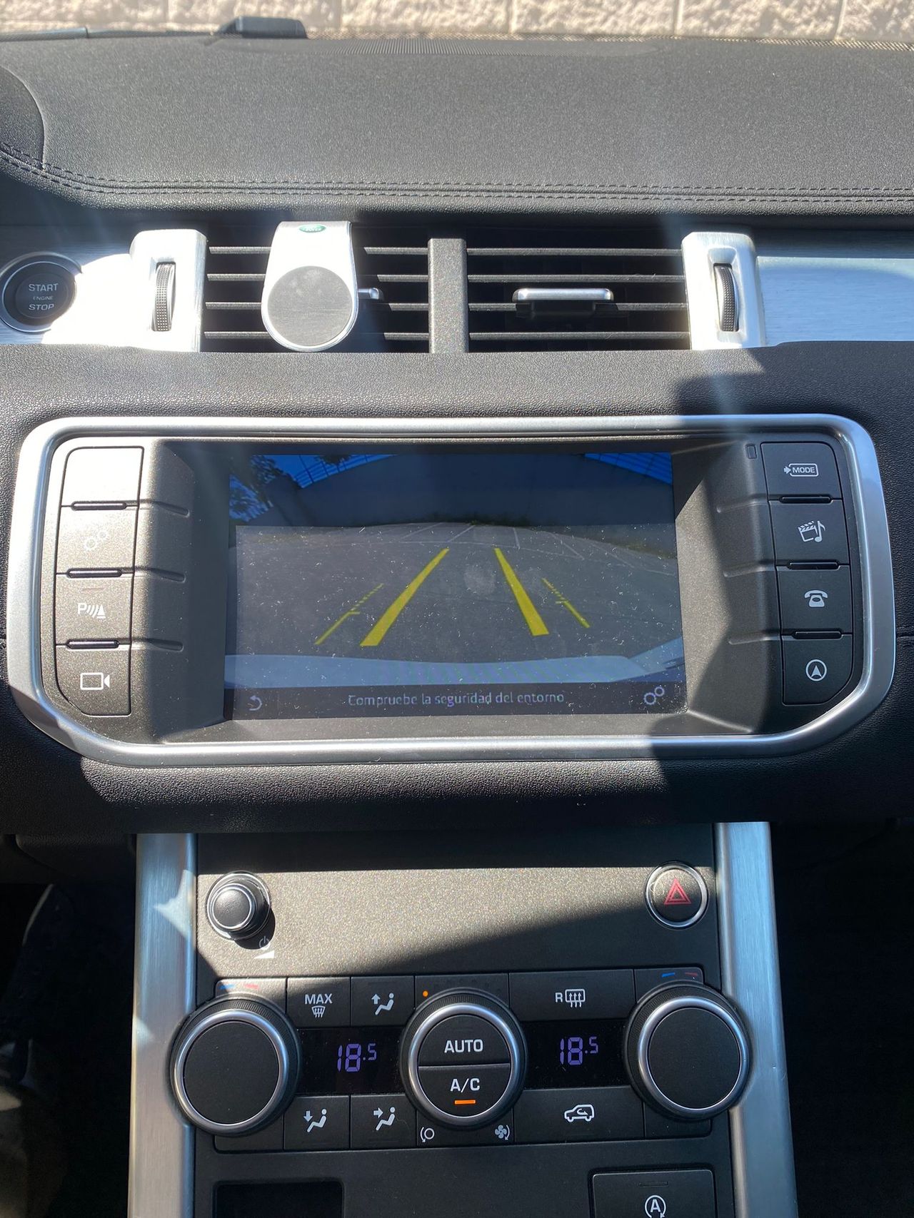 Land-Rover Range Rover Evoque 2.0L eD4 Diesel 110kW 4x2 SE Dynamic - Foto 13