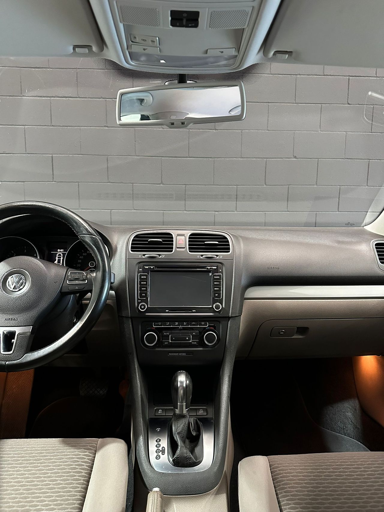 Volkswagen Golf 1.6 TDI 105 DSG Advance BMotion Tech - Foto 17